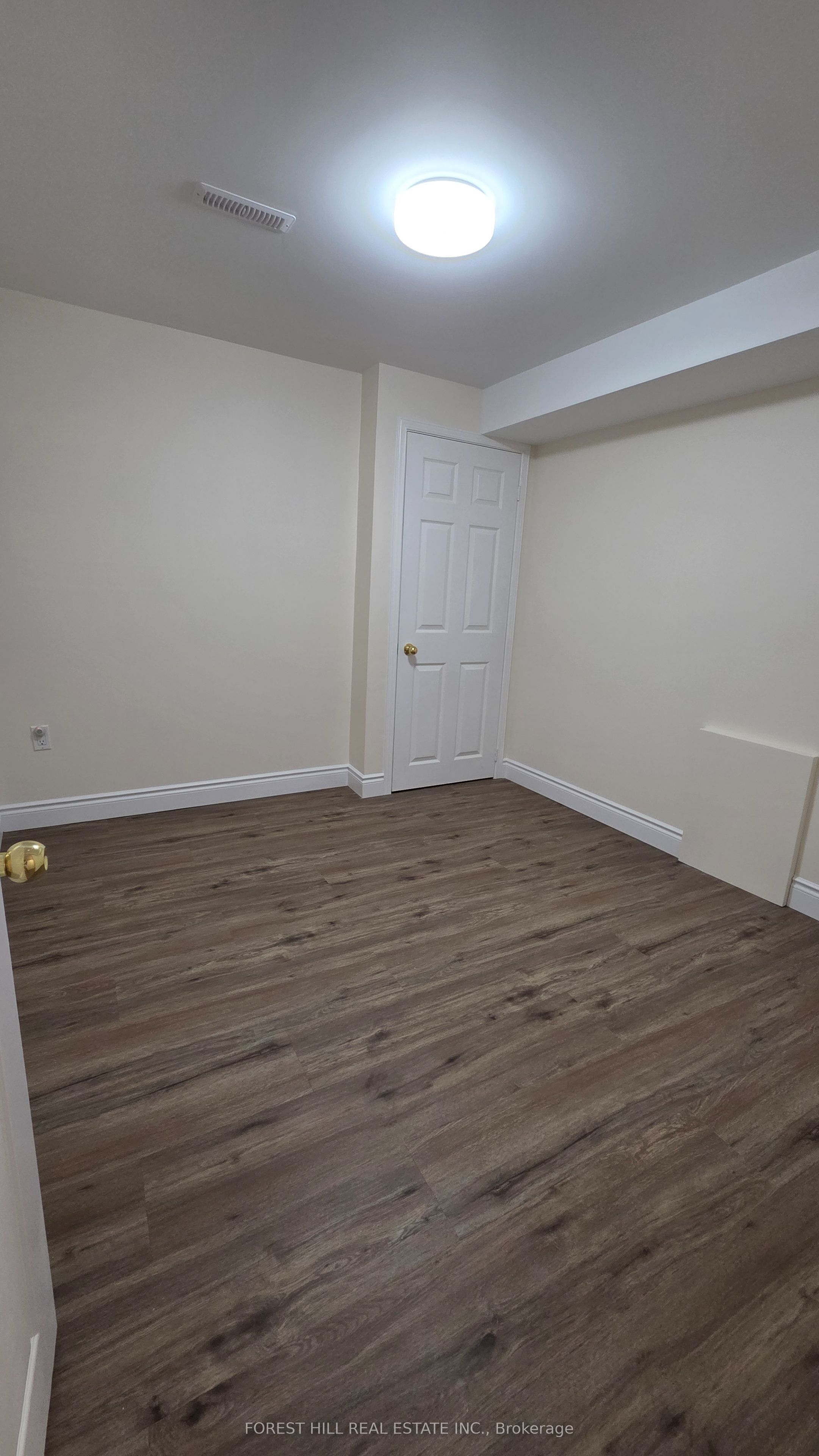 957 Sonoma Court Property Photo 11