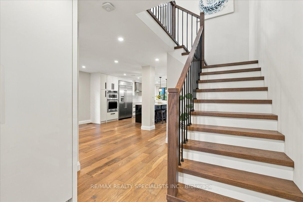 1131 Highgate Place Property Photo 6