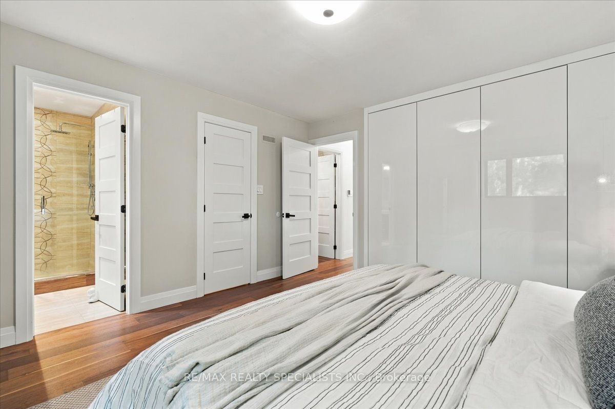1131 Highgate Place Property Photo 23