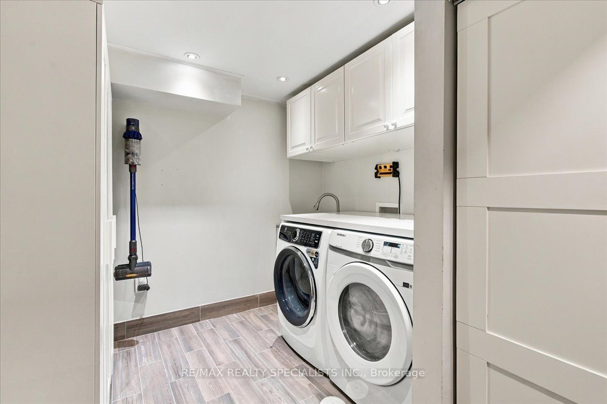 1131 Highgate Place Property Photo 39