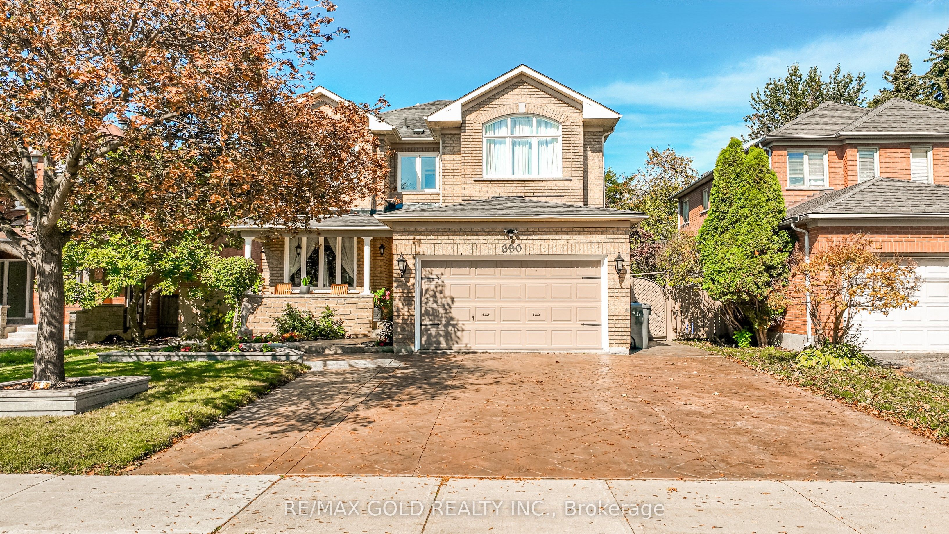 690 Peter Robertson Boulevard Property Photo 1