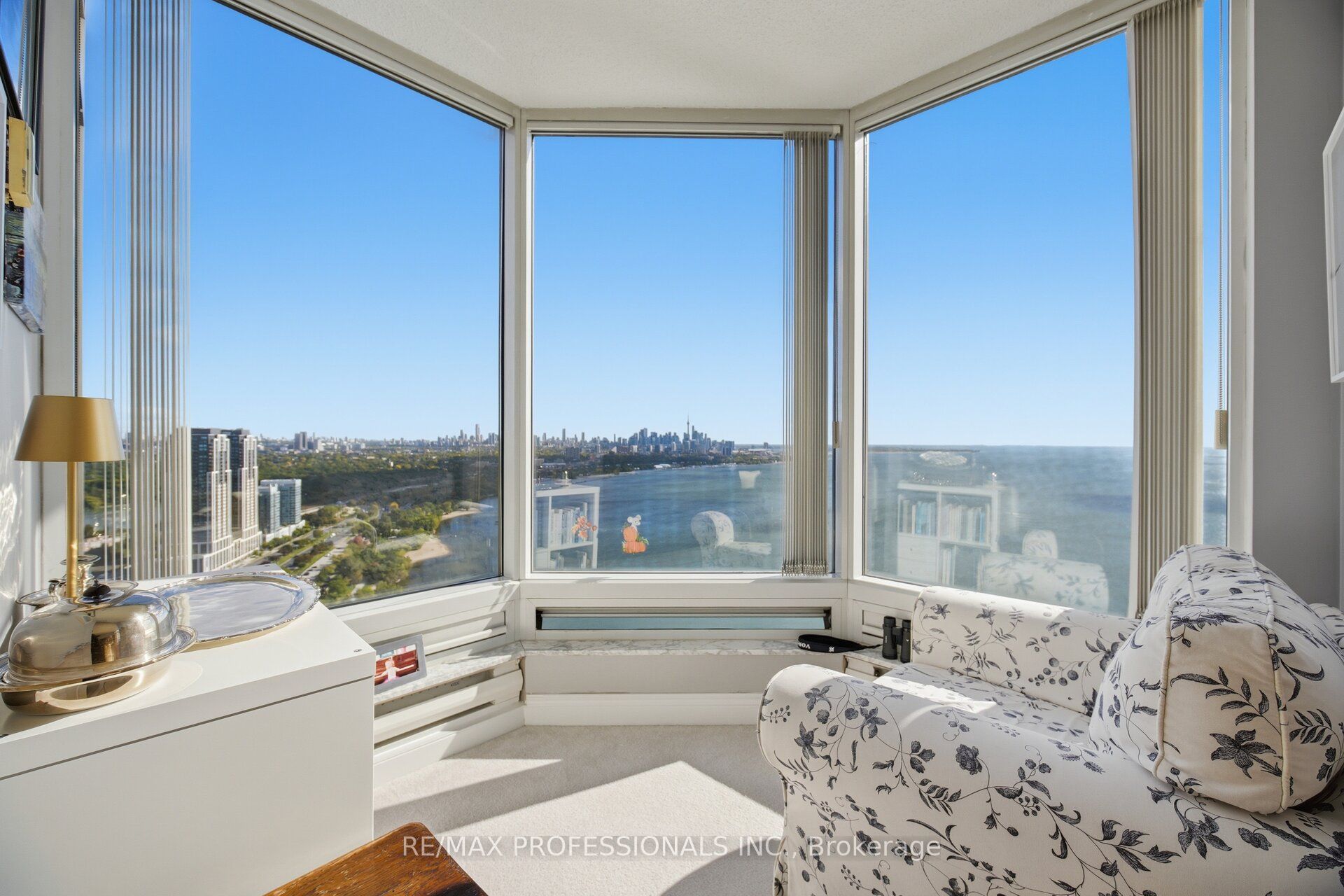 1 Palace Pier Court 4203 Property Photo 16