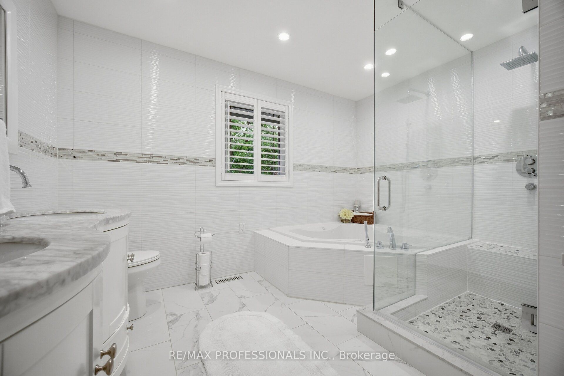 4 Mcfadden Drive Property Photo 27