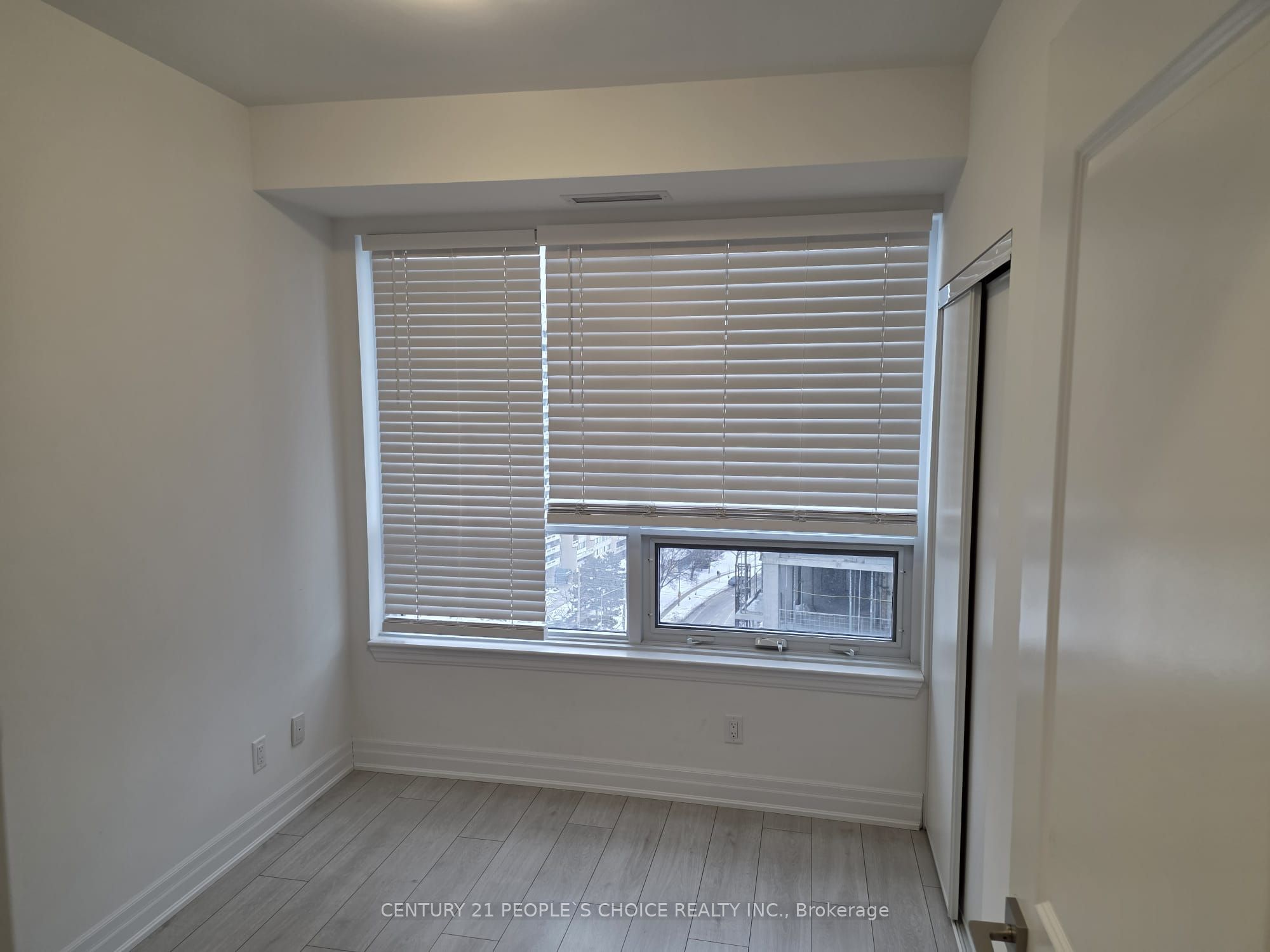 30 Elm Drive W 1102 Property Photo 10