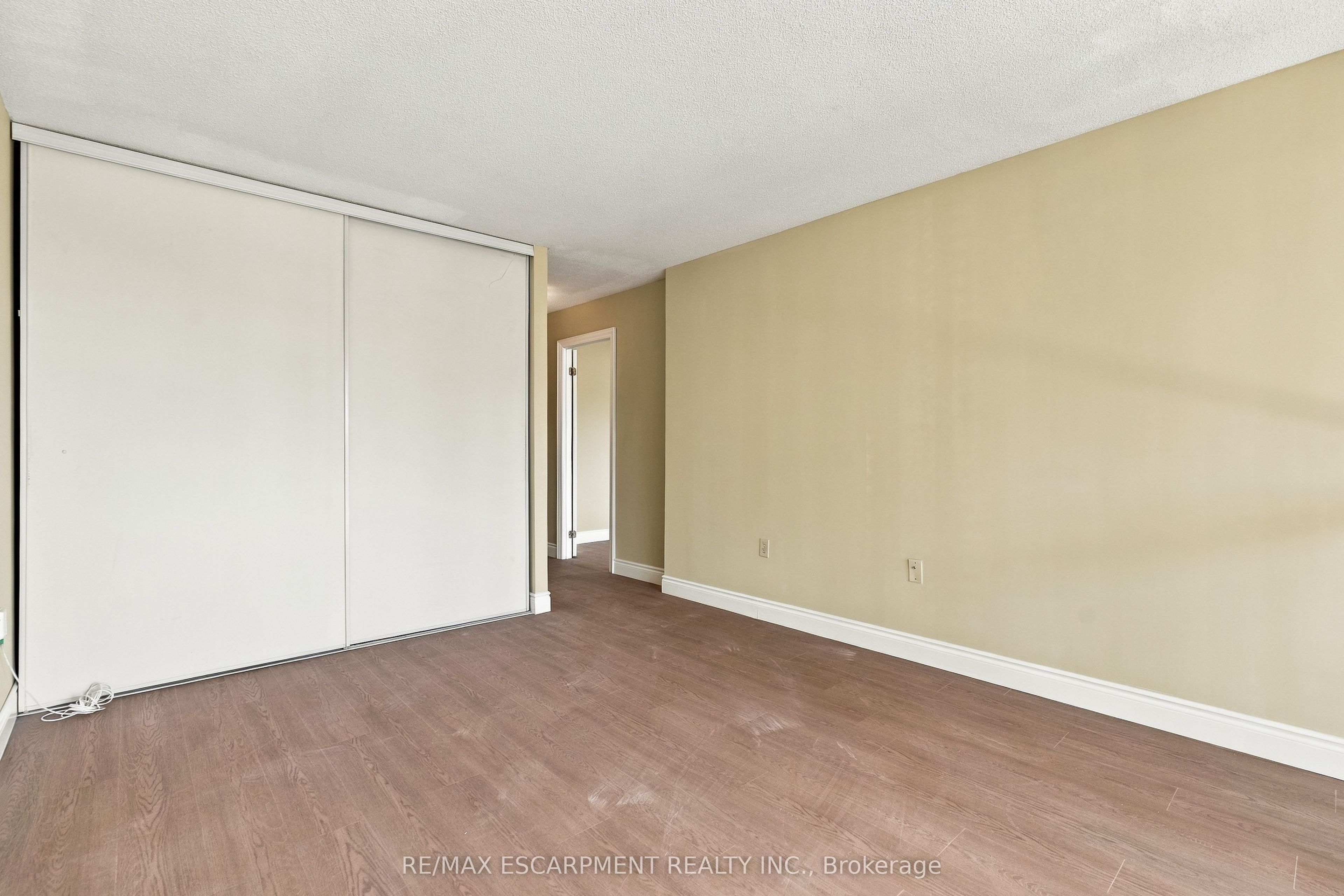 5070 Pinedale Avenue 302 Property Photo 17