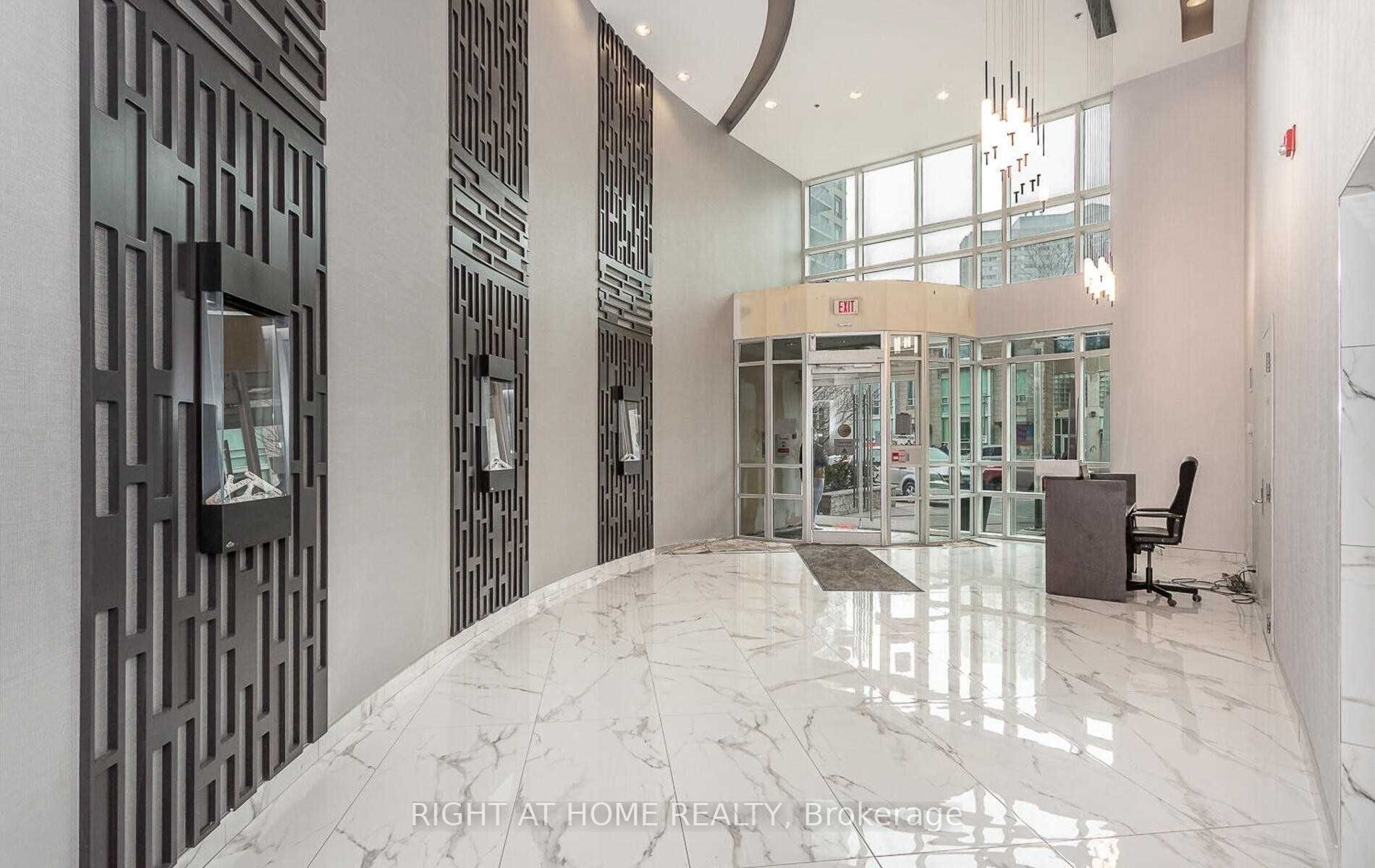 80 Absolute Avenue 1508 Property Photo 4
