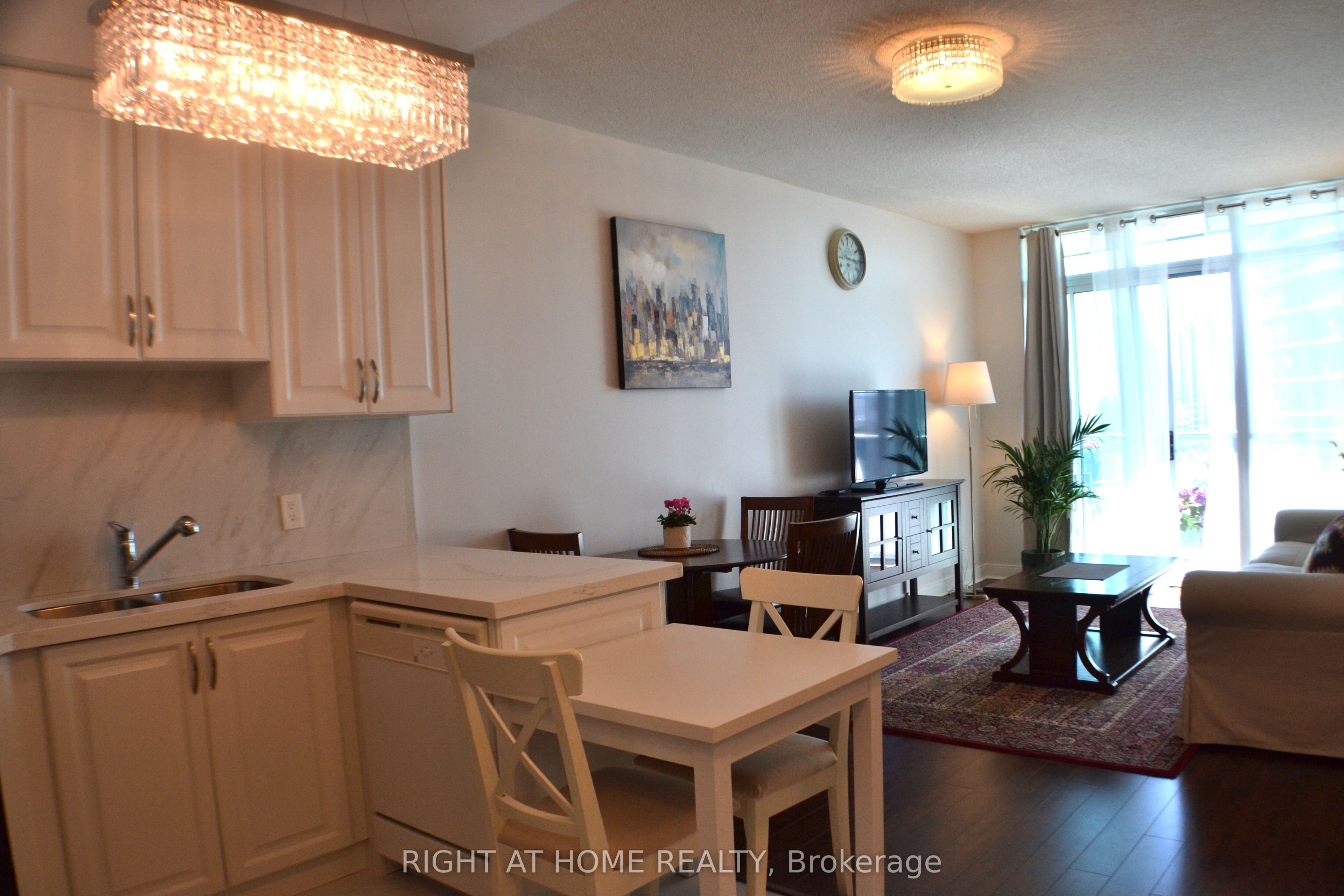 80 Absolute Avenue 1508 Property Photo 12