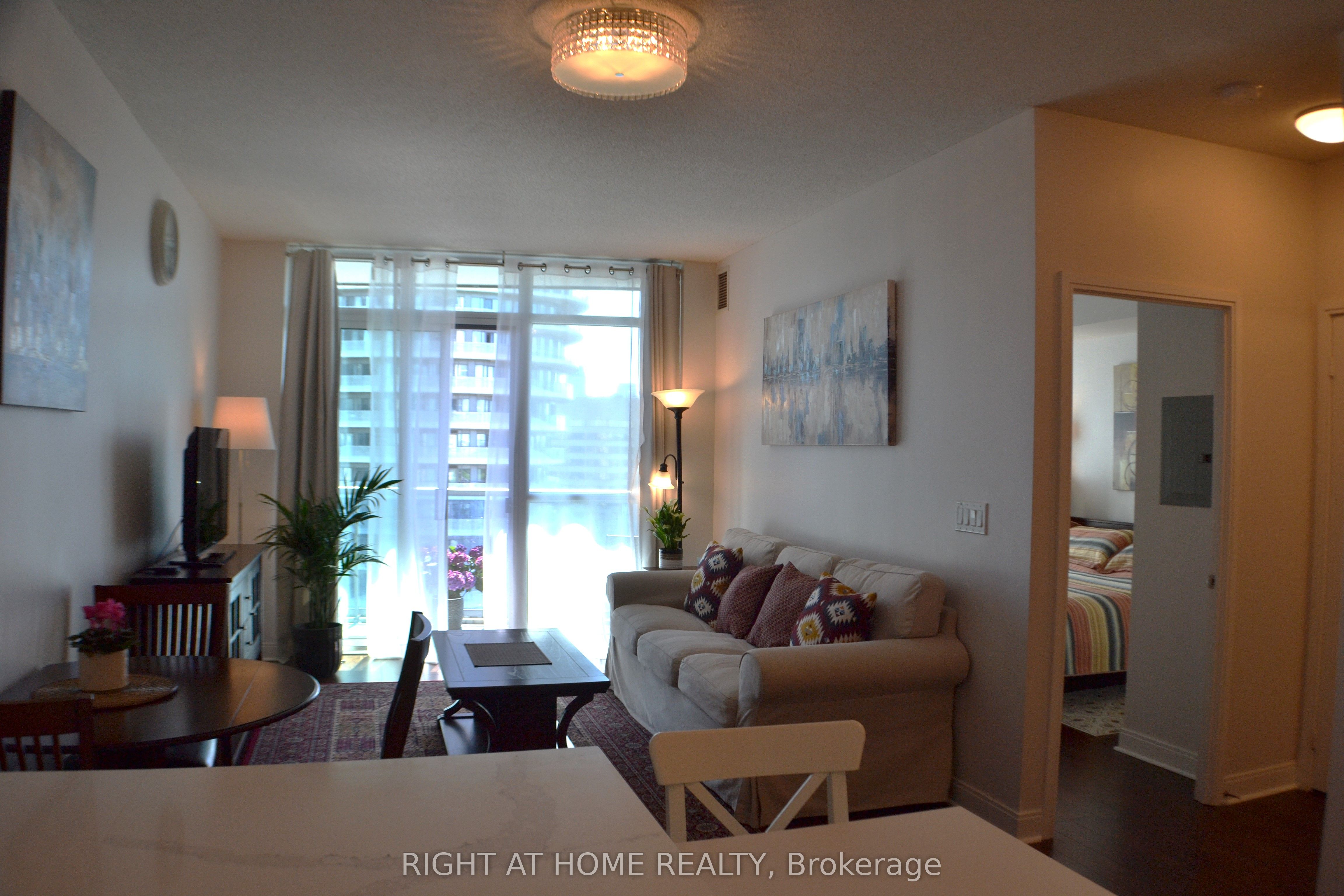 80 Absolute Avenue 1508 Property Photo 15