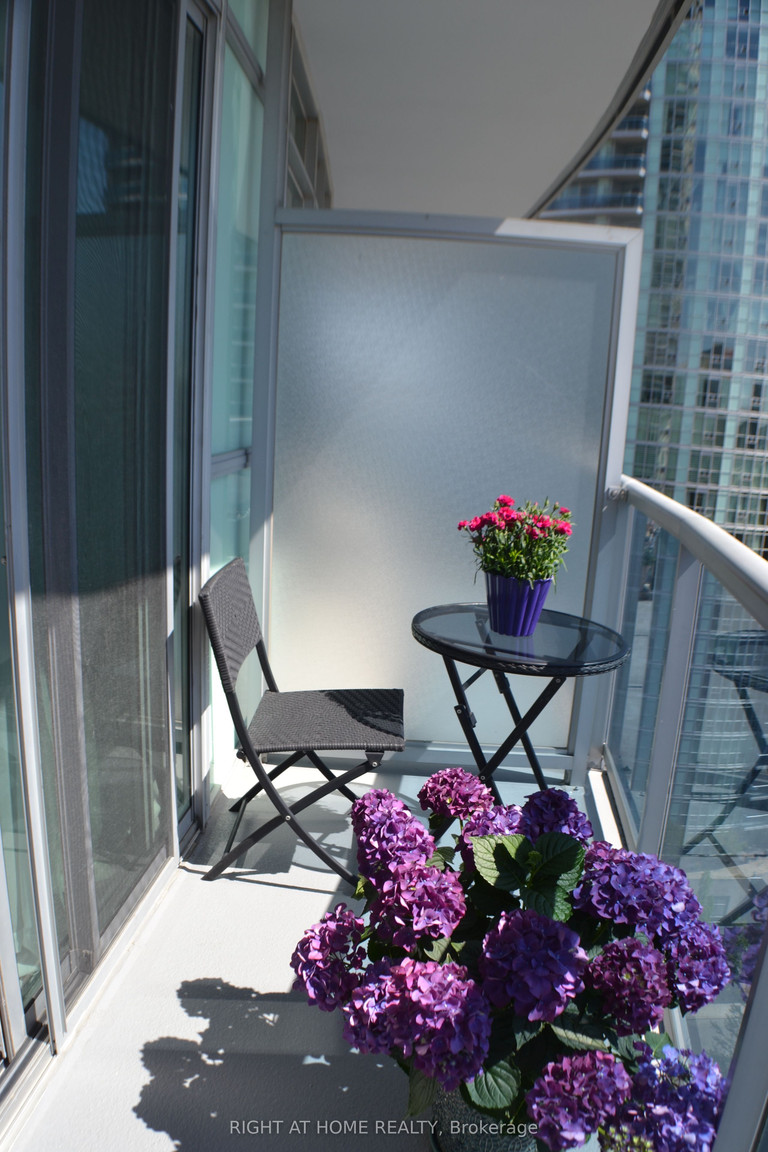 80 Absolute Avenue 1508 Property Photo 19