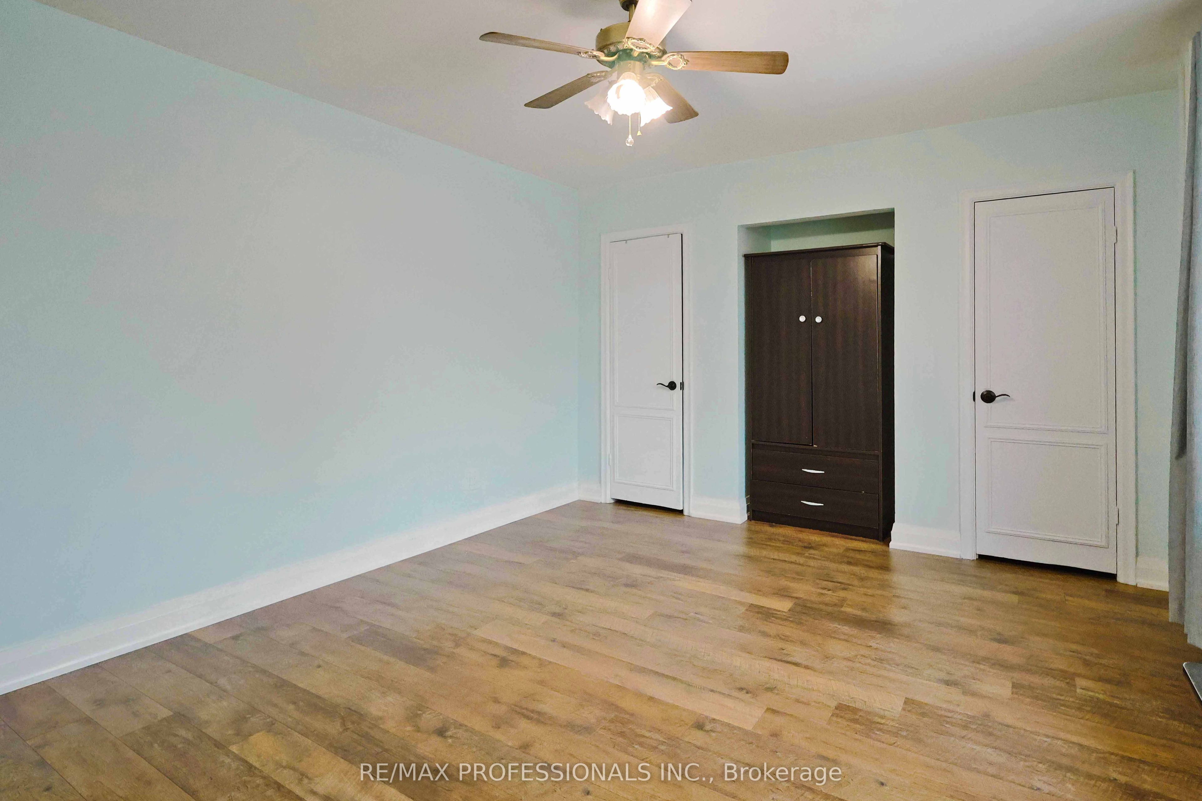 109 Botfield Avenue Property Photo 11