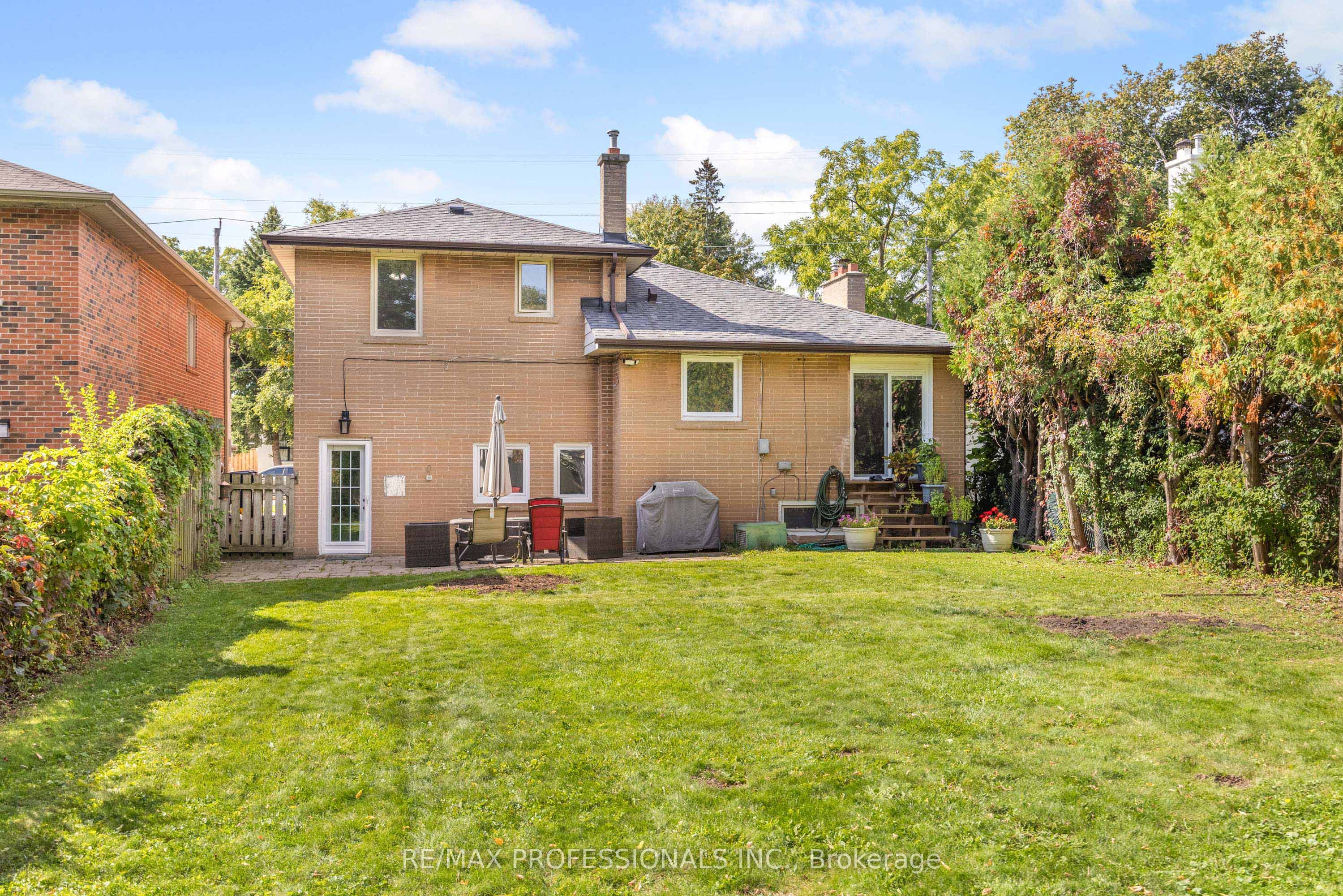 109 Botfield Avenue Property Photo 16