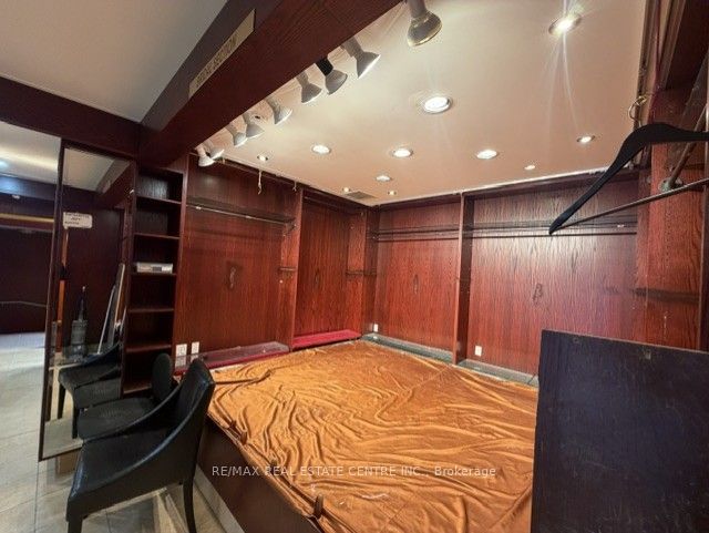 7206 Airport Road 5 Property Photo 8