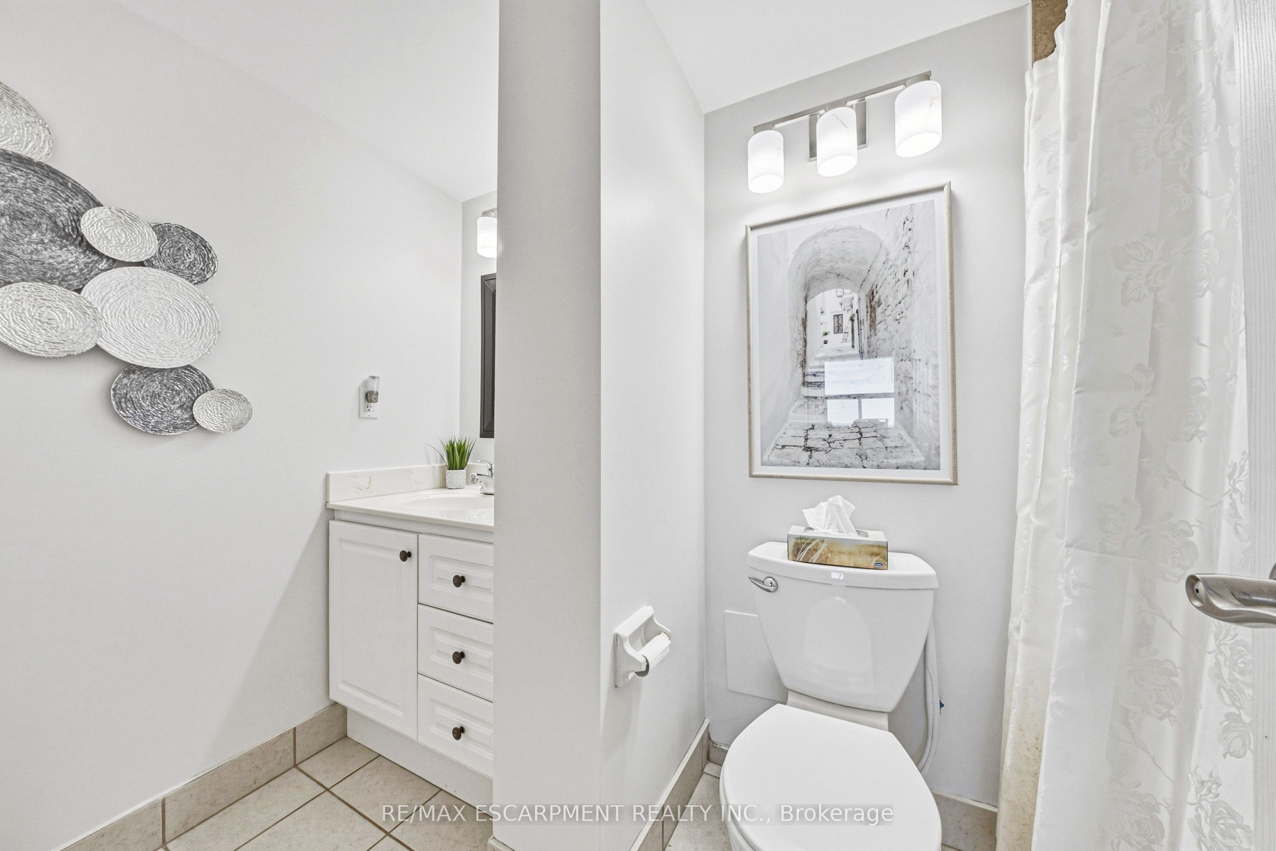 2055 Upper Middle Road 1105 Property Photo 20