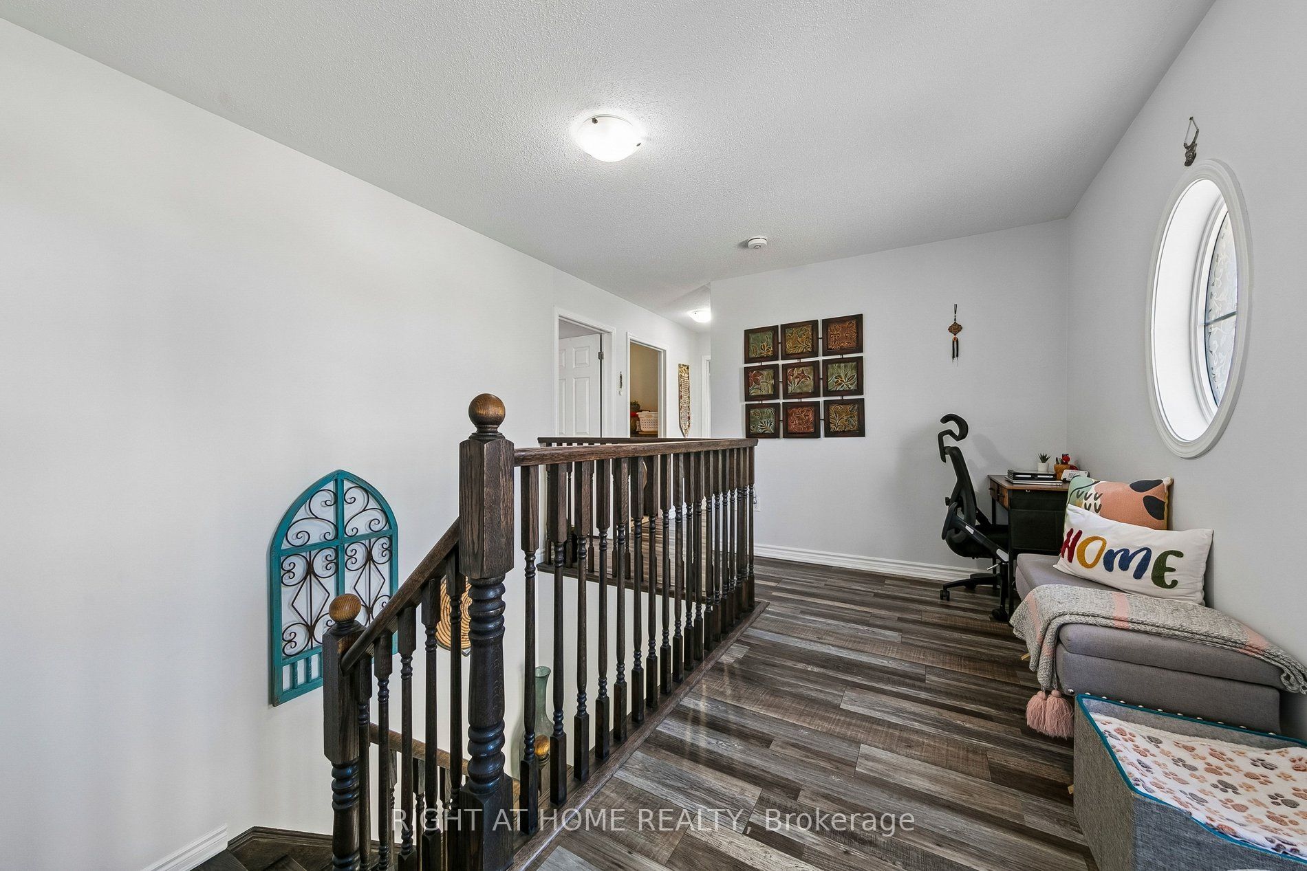 313 Gillett Point Property Photo 36