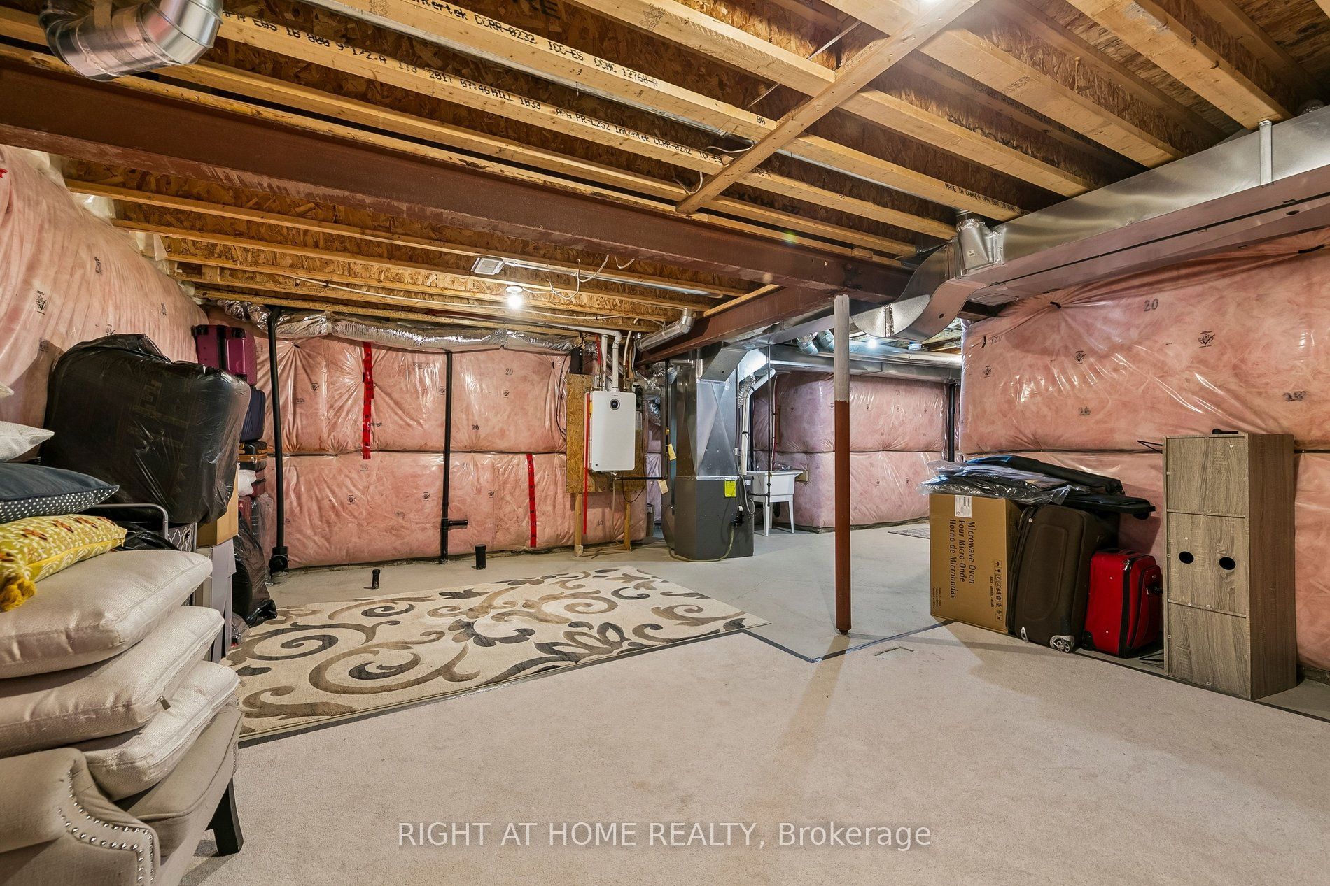 313 Gillett Point Property Photo 41