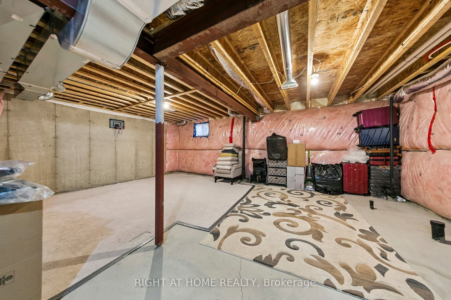 313 Gillett Point Property Photo 42