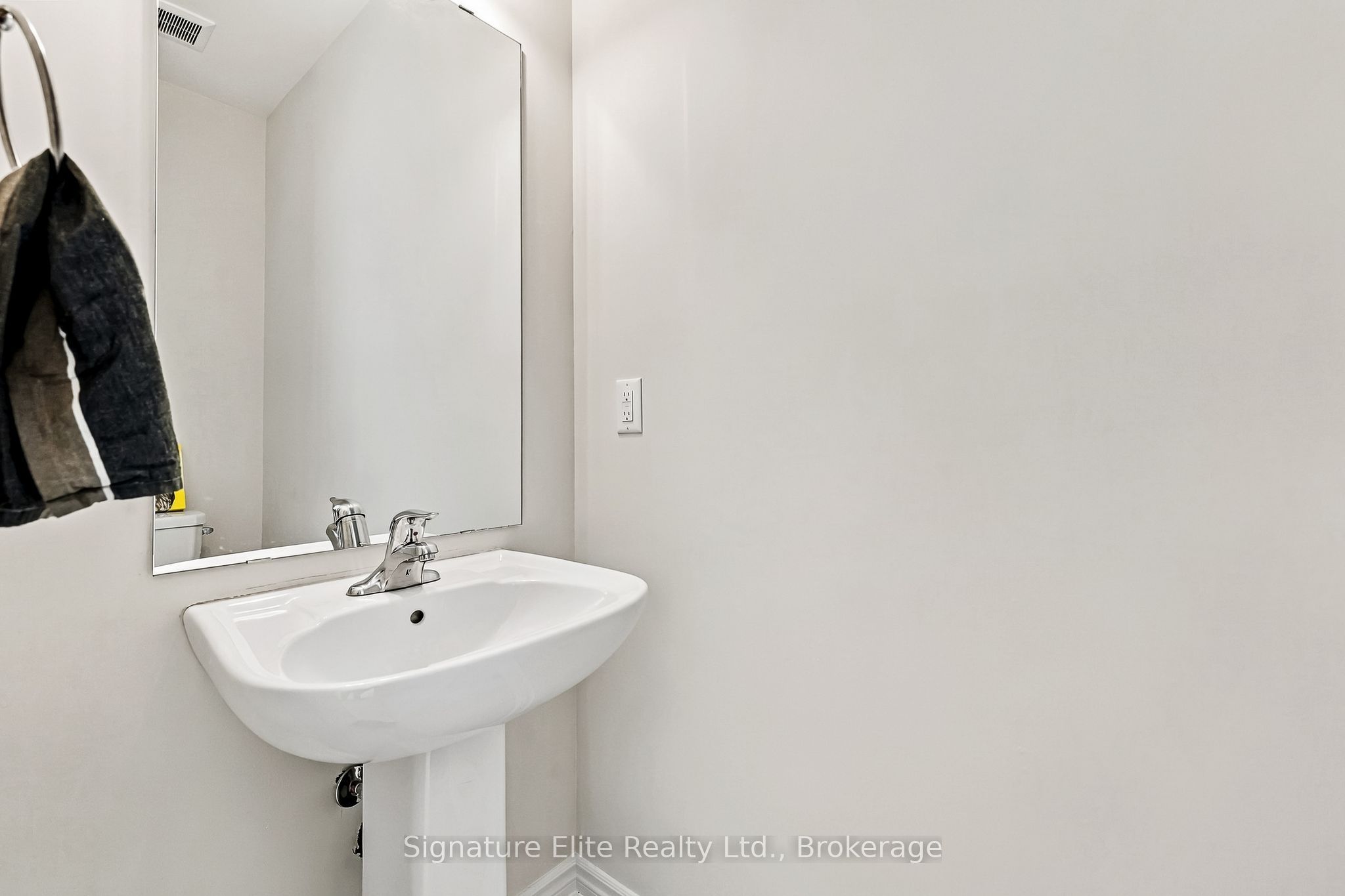 1354 Almonte Drive Property Photo 13
