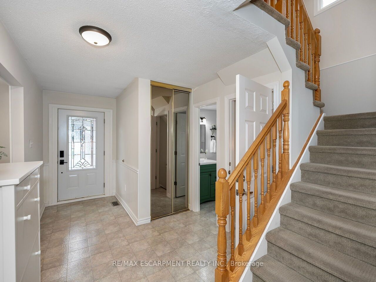 74 Maiden Lane Property Photo 17