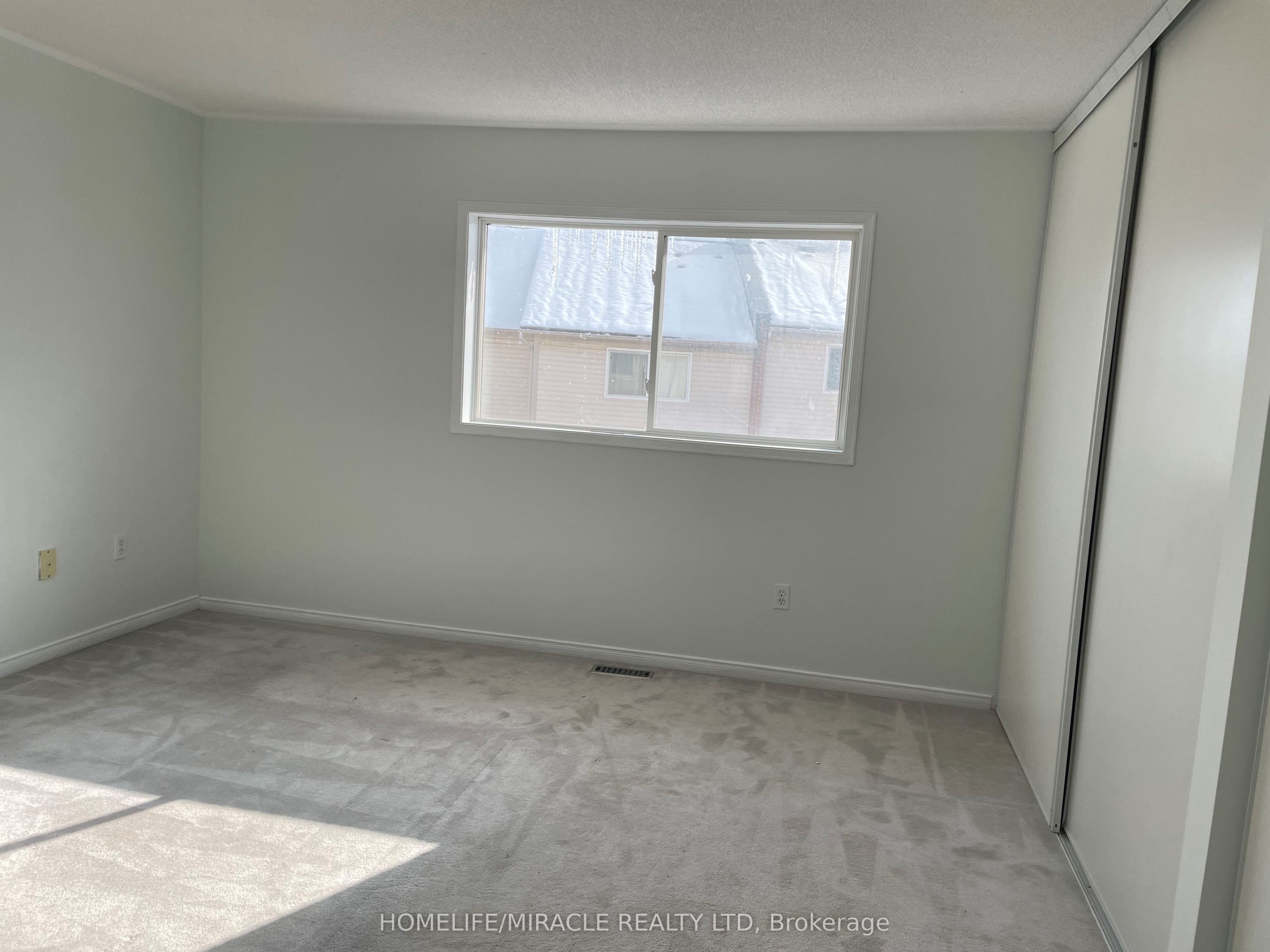5055 Heatherleigh Avenue 9 Property Photo 9