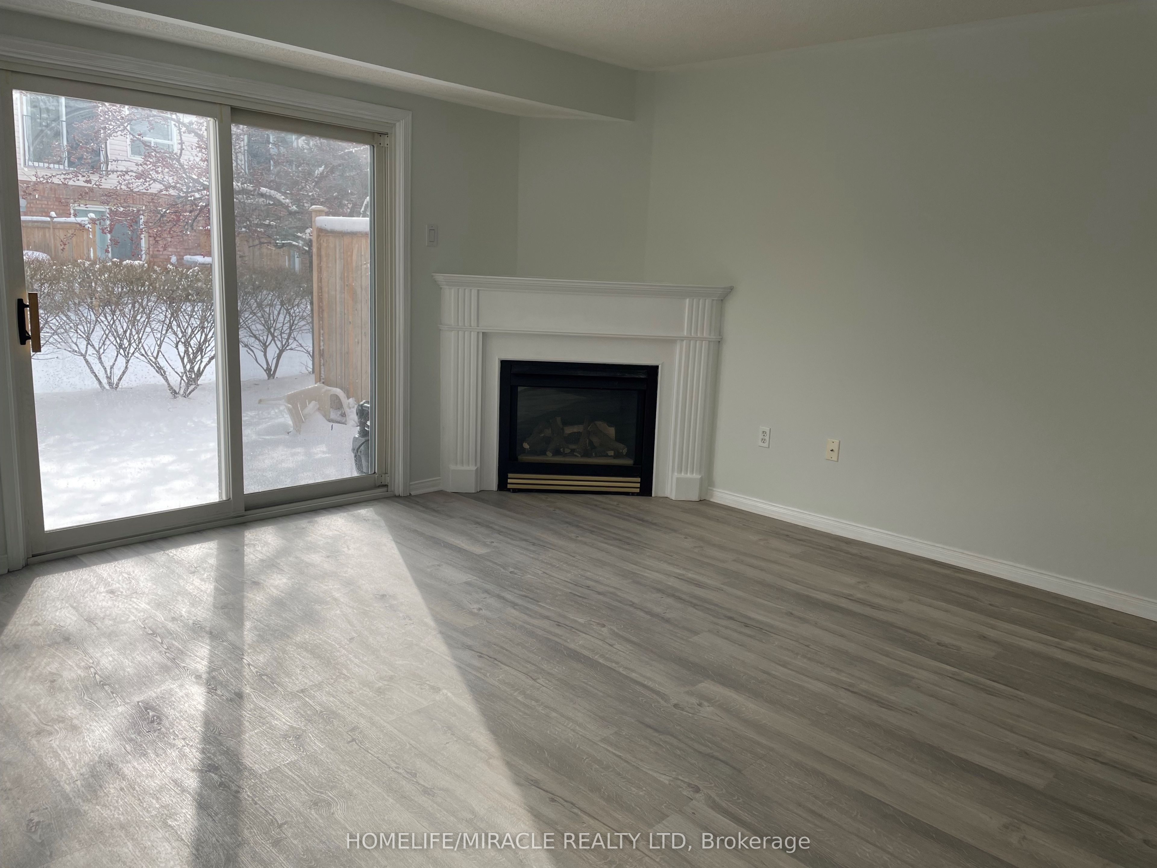 5055 Heatherleigh Avenue 9 Property Photo 12