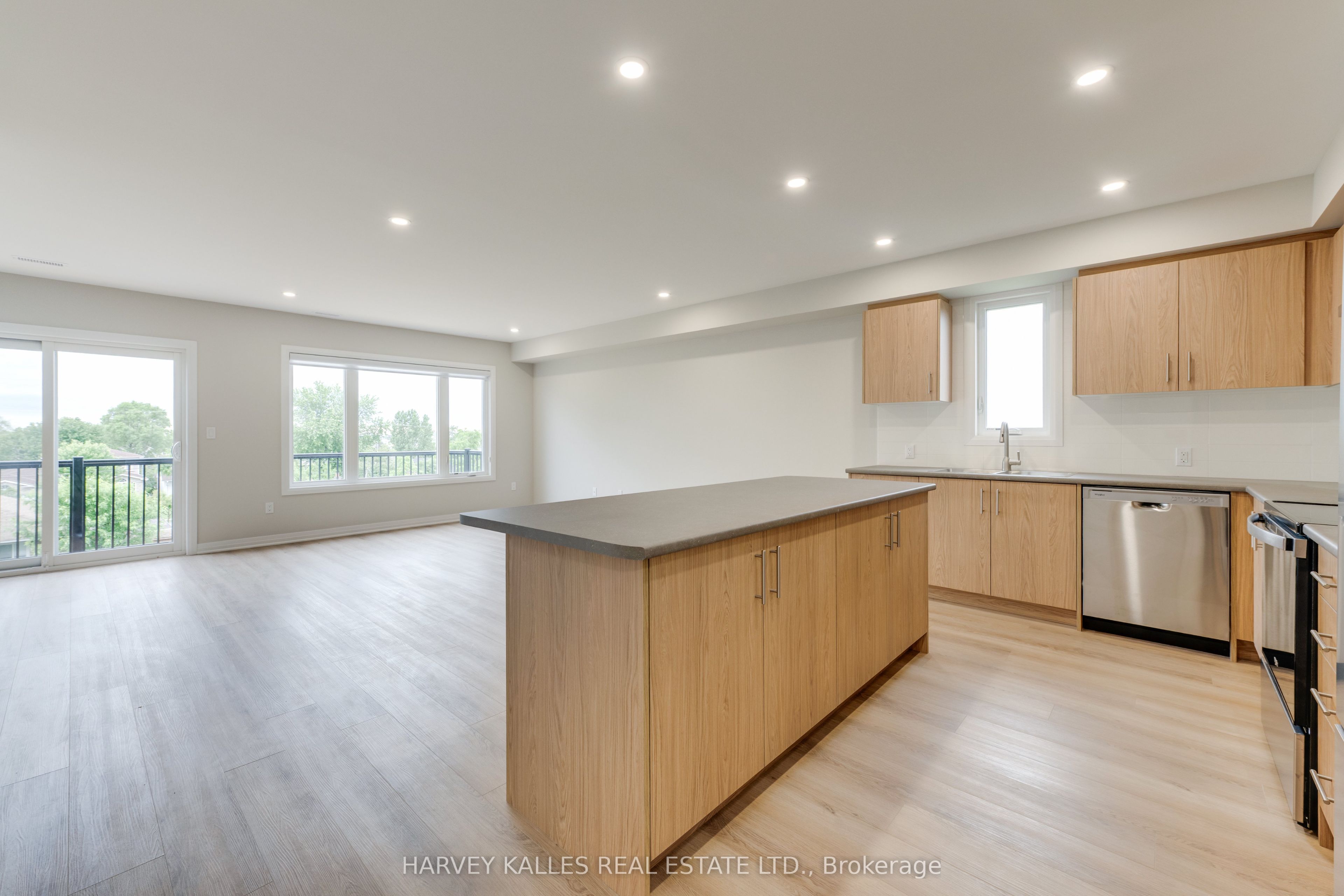 165 Spalding Road 3rd Floor Property Photo 3