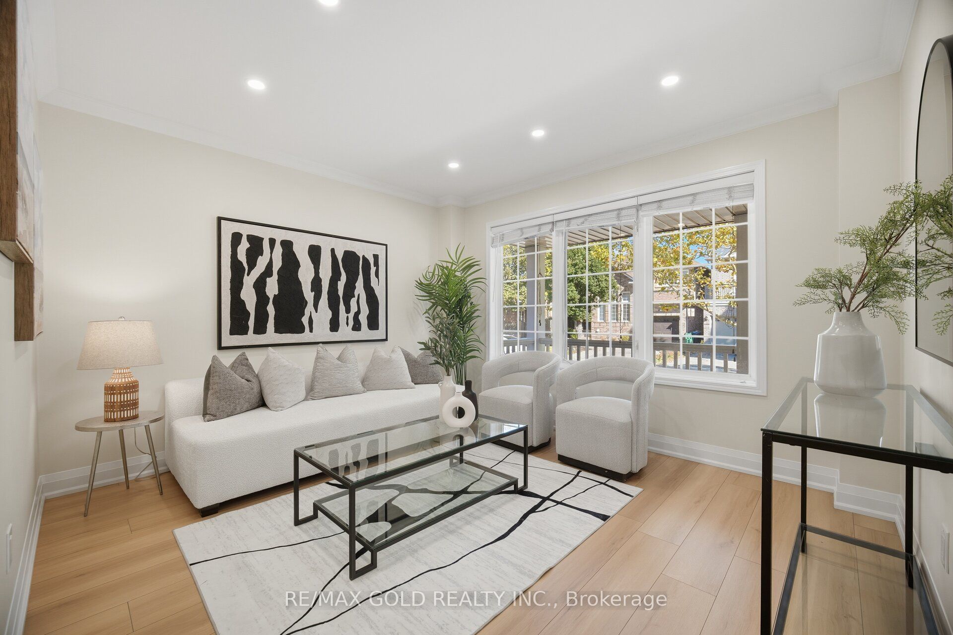 5566 Broadpath Gate Property Photo 4