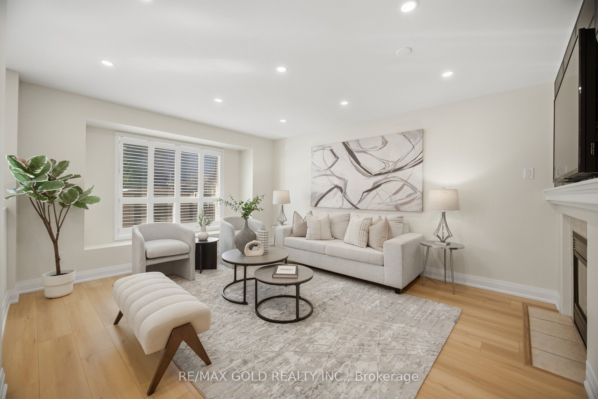 5566 Broadpath Gate Property Photo 12