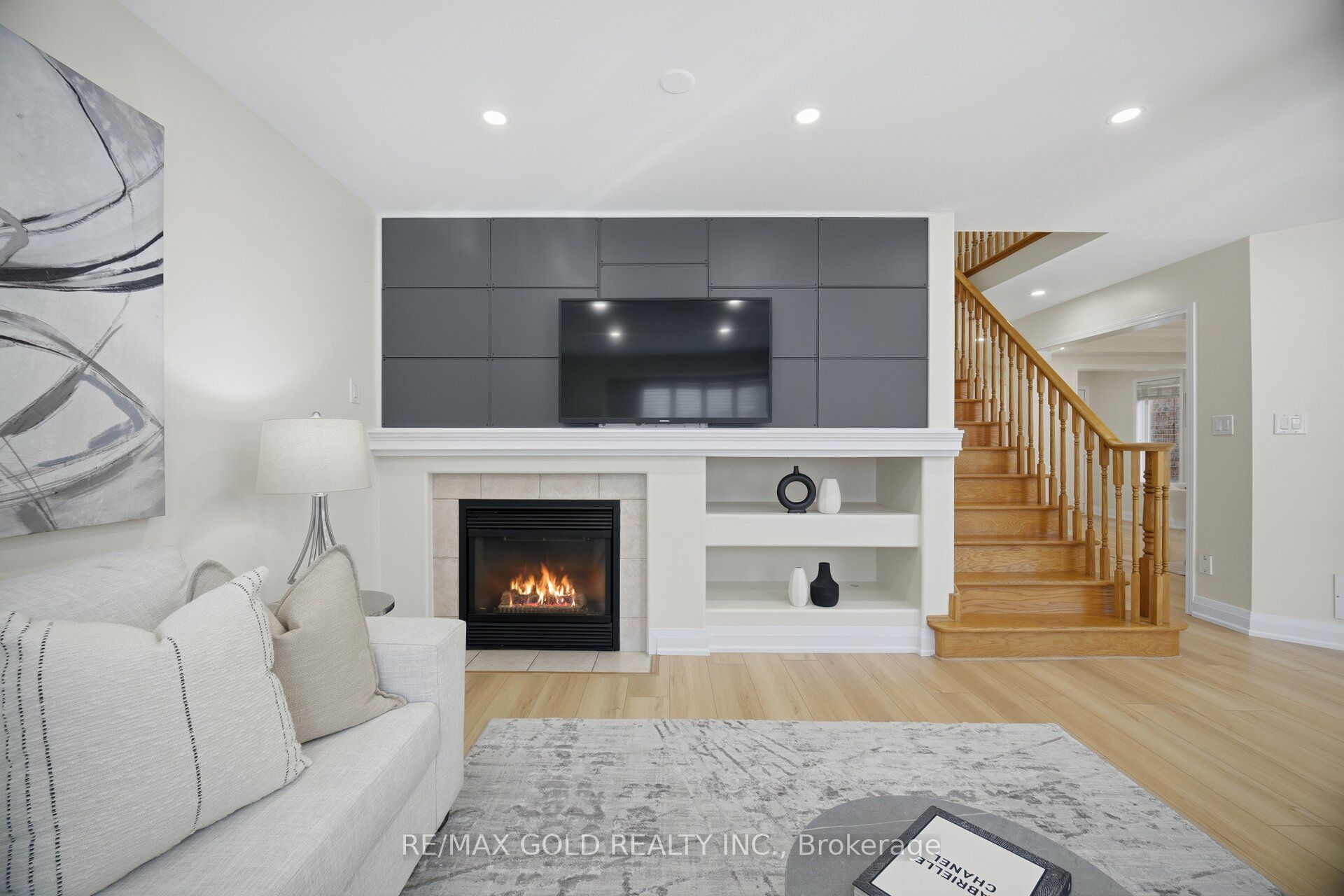 5566 Broadpath Gate Property Photo 13