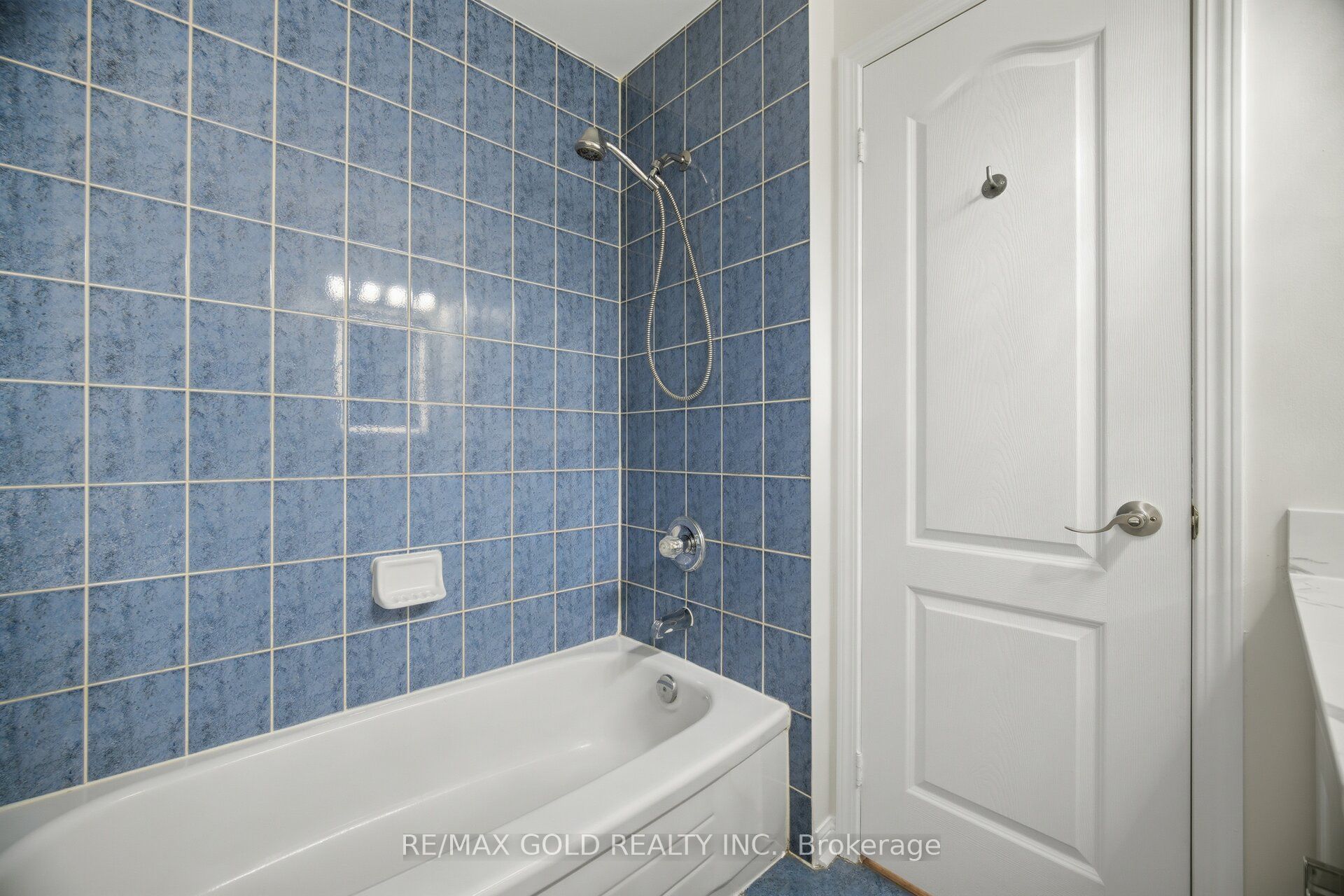 5566 Broadpath Gate Property Photo 28