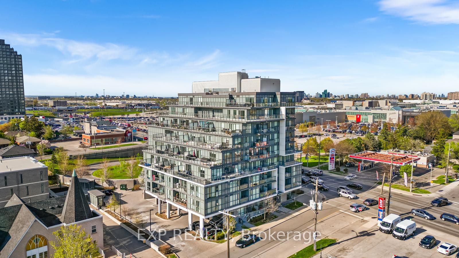 16 Mcadam Avenue 705