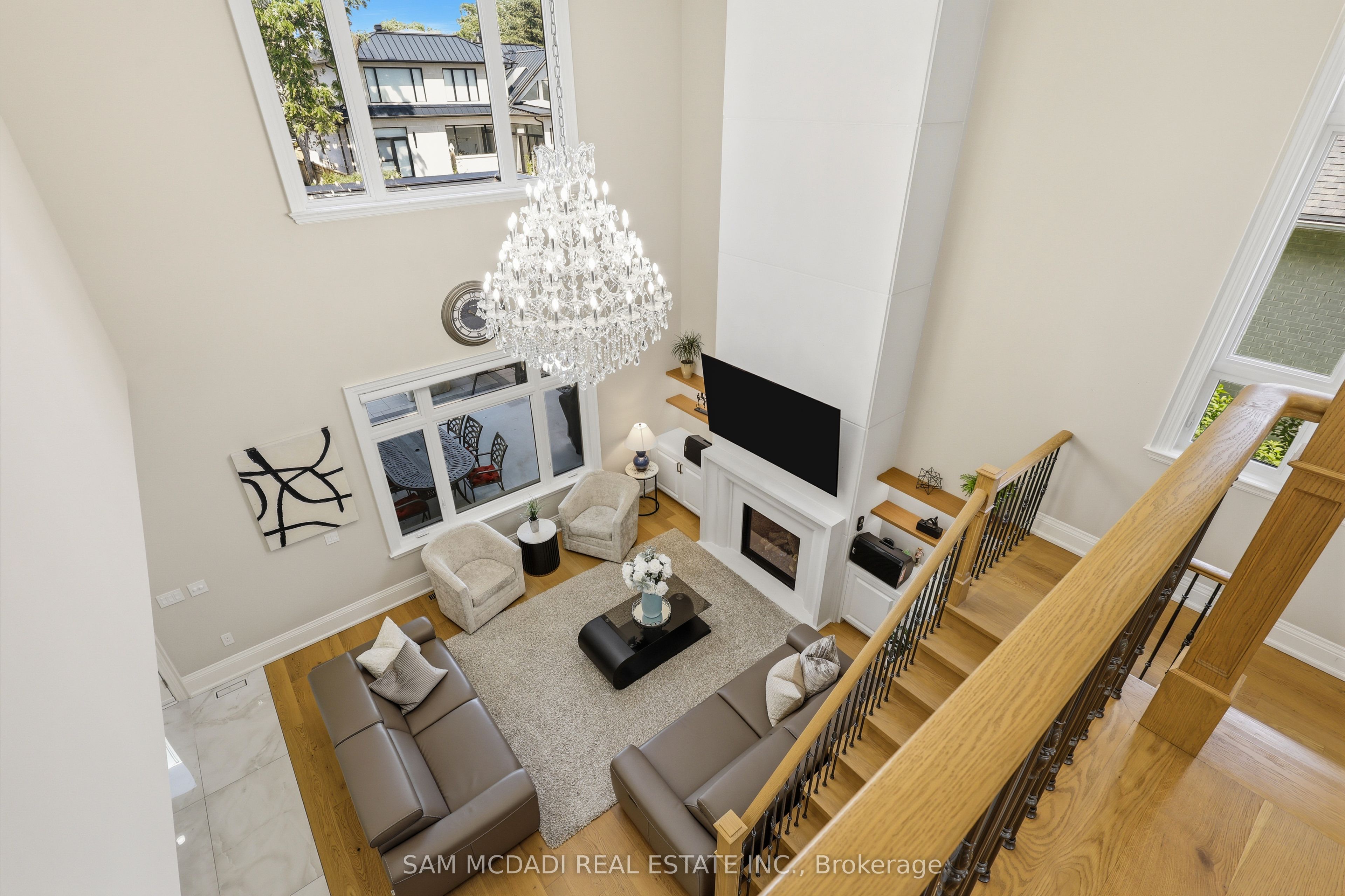 403 Willis Drive Property Photo 15