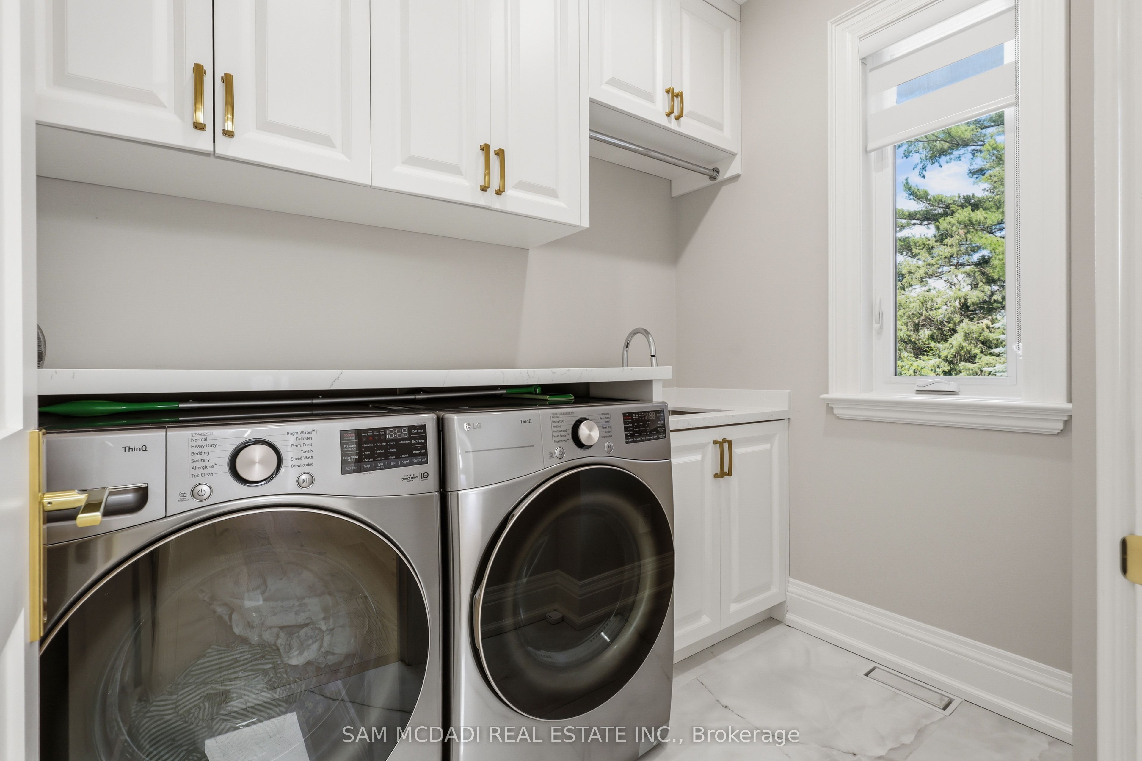 403 Willis Drive Property Photo 29
