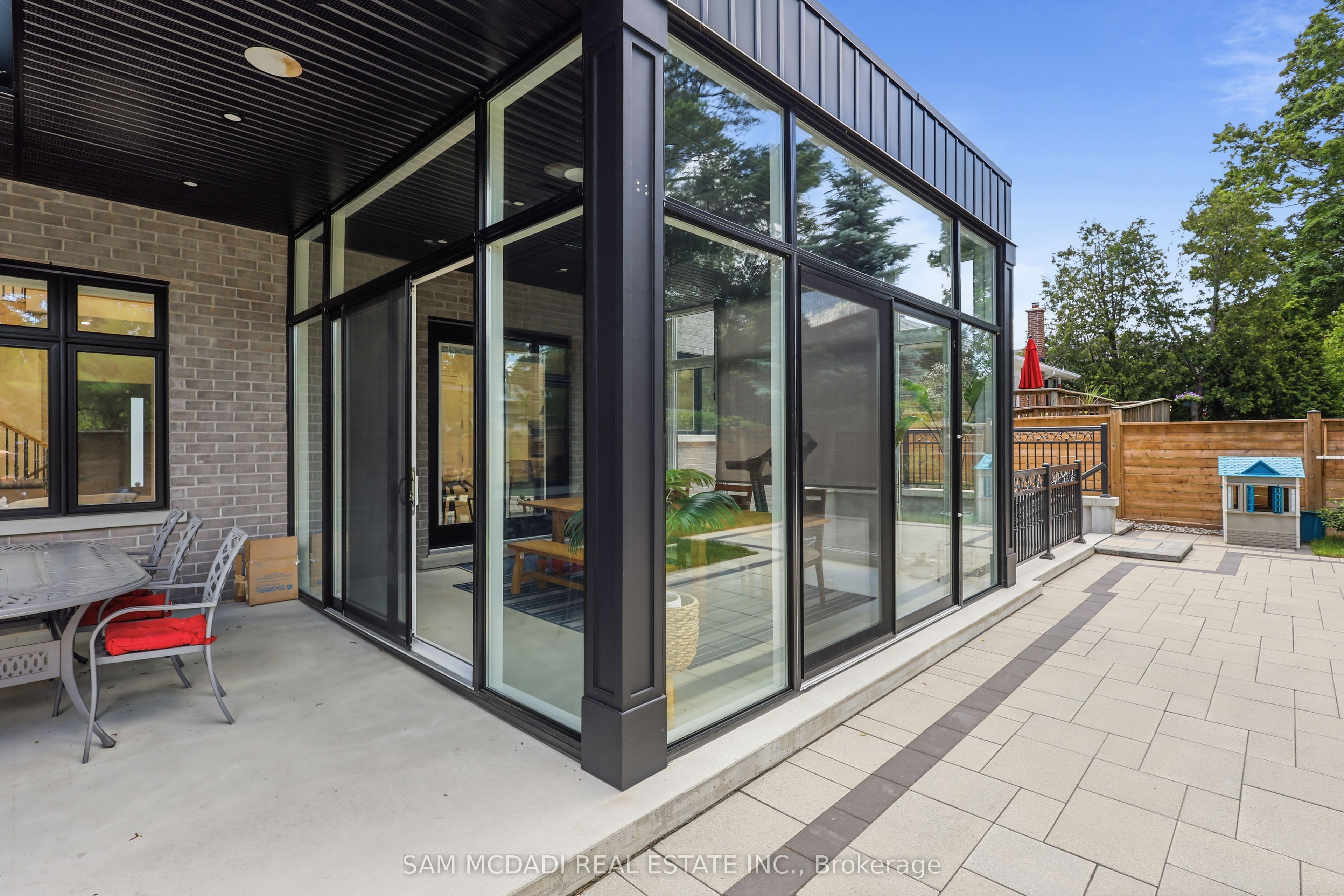 403 Willis Drive Property Photo 42