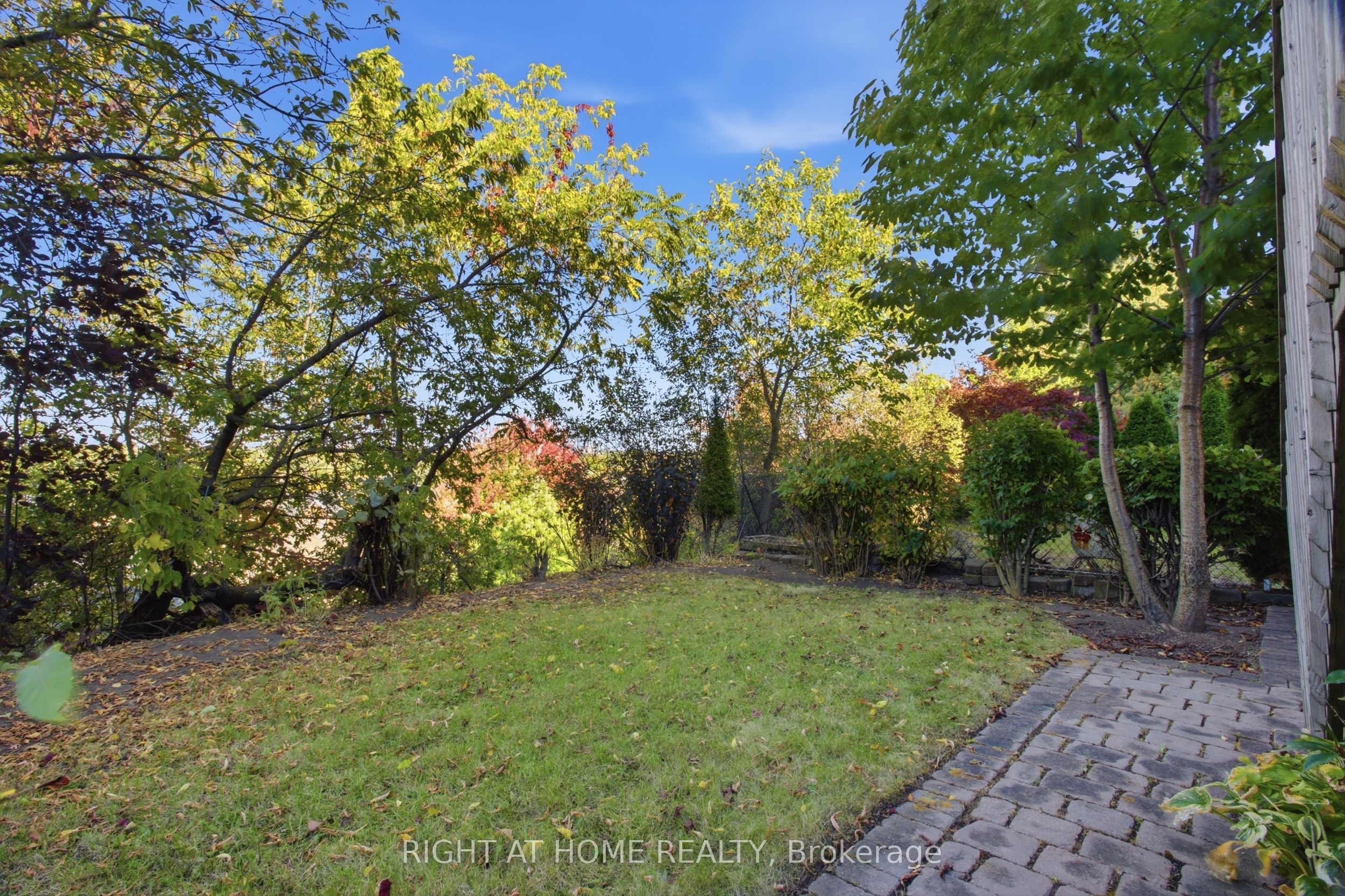 2311 Bankside Drive Property Photo 25