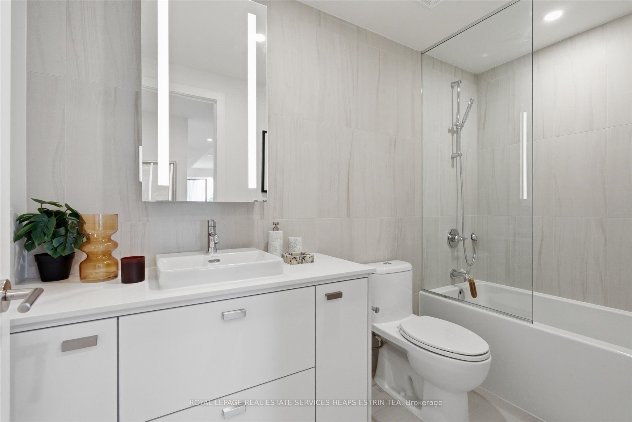 858 Dupont Street 328 Property Photo 34