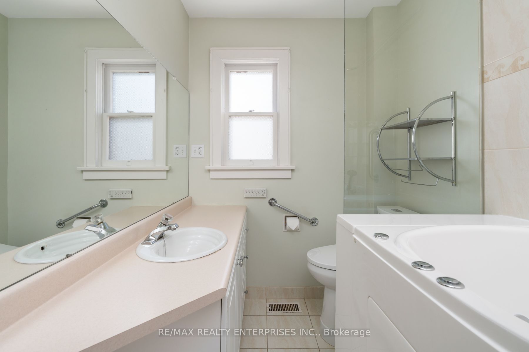 52 Briarwood Avenue Property Photo 14