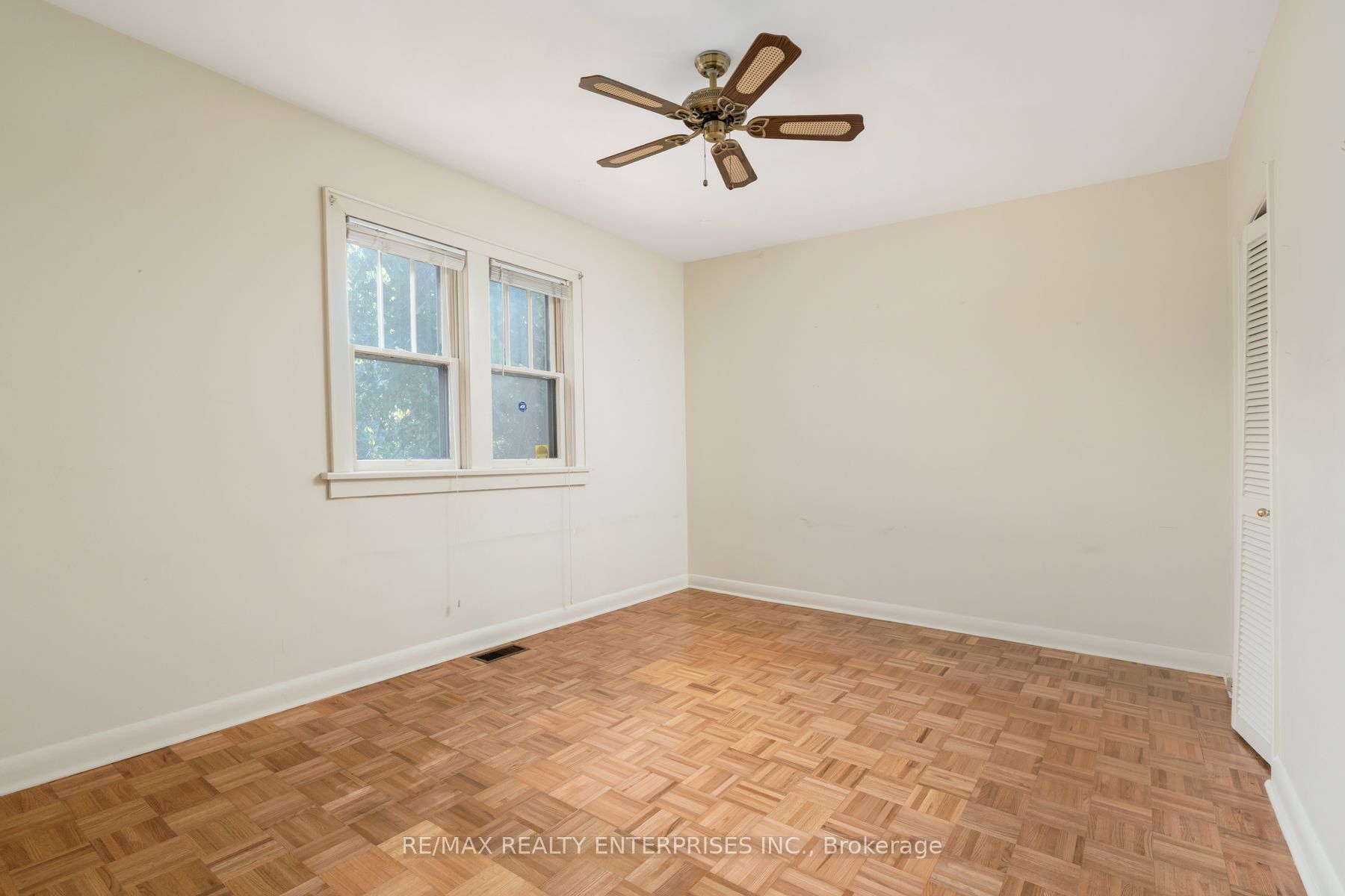 52 Briarwood Avenue Property Photo 18