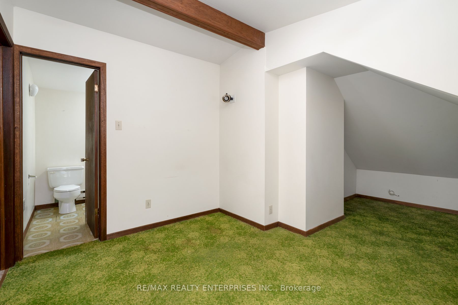52 Briarwood Avenue Property Photo 21