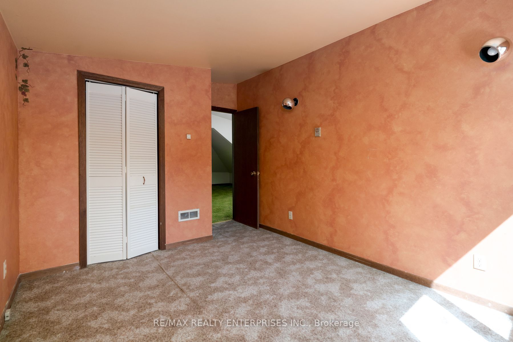 52 Briarwood Avenue Property Photo 23