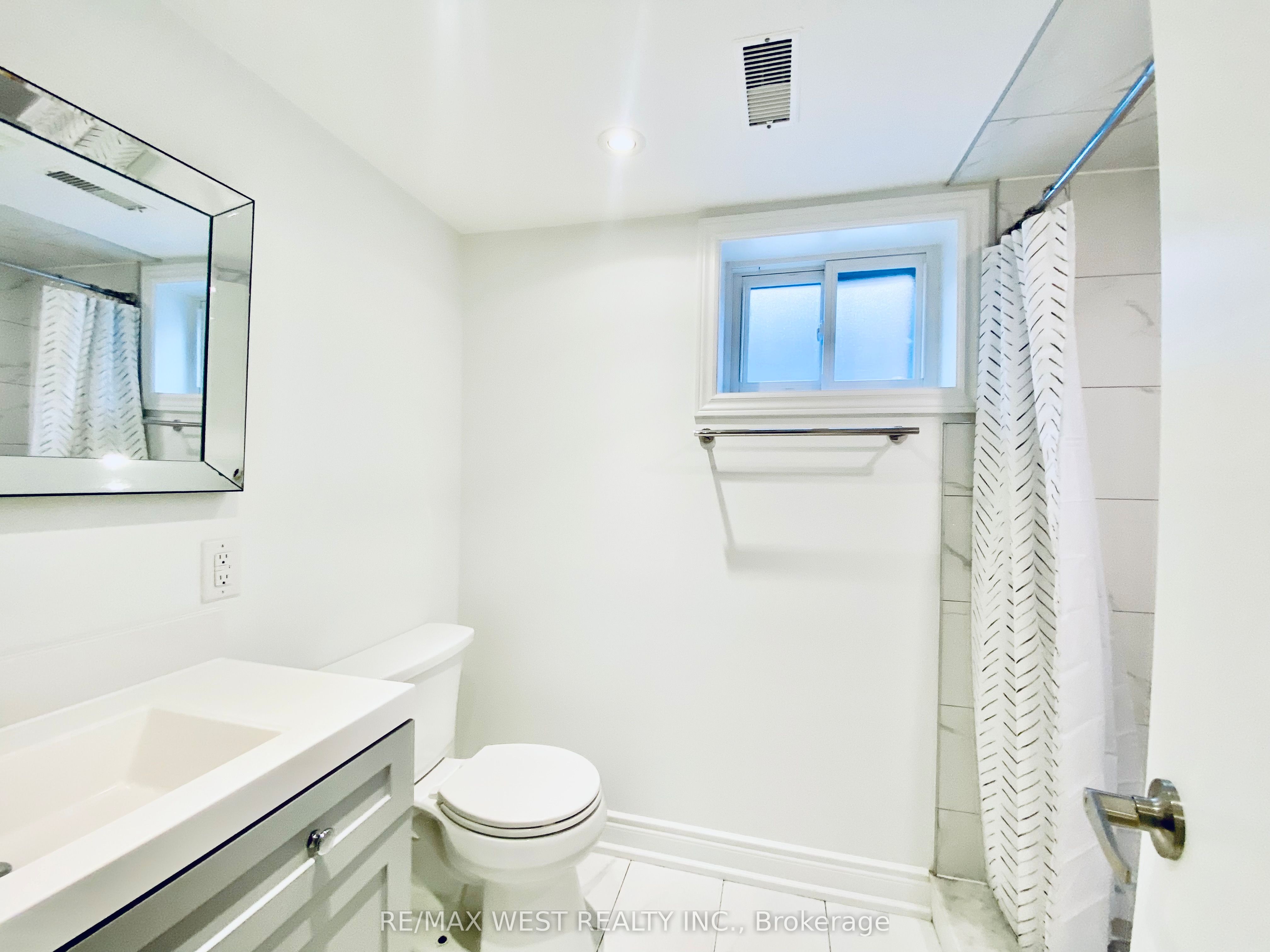 30 Flamborough Drive Bsmt Property Photo 4