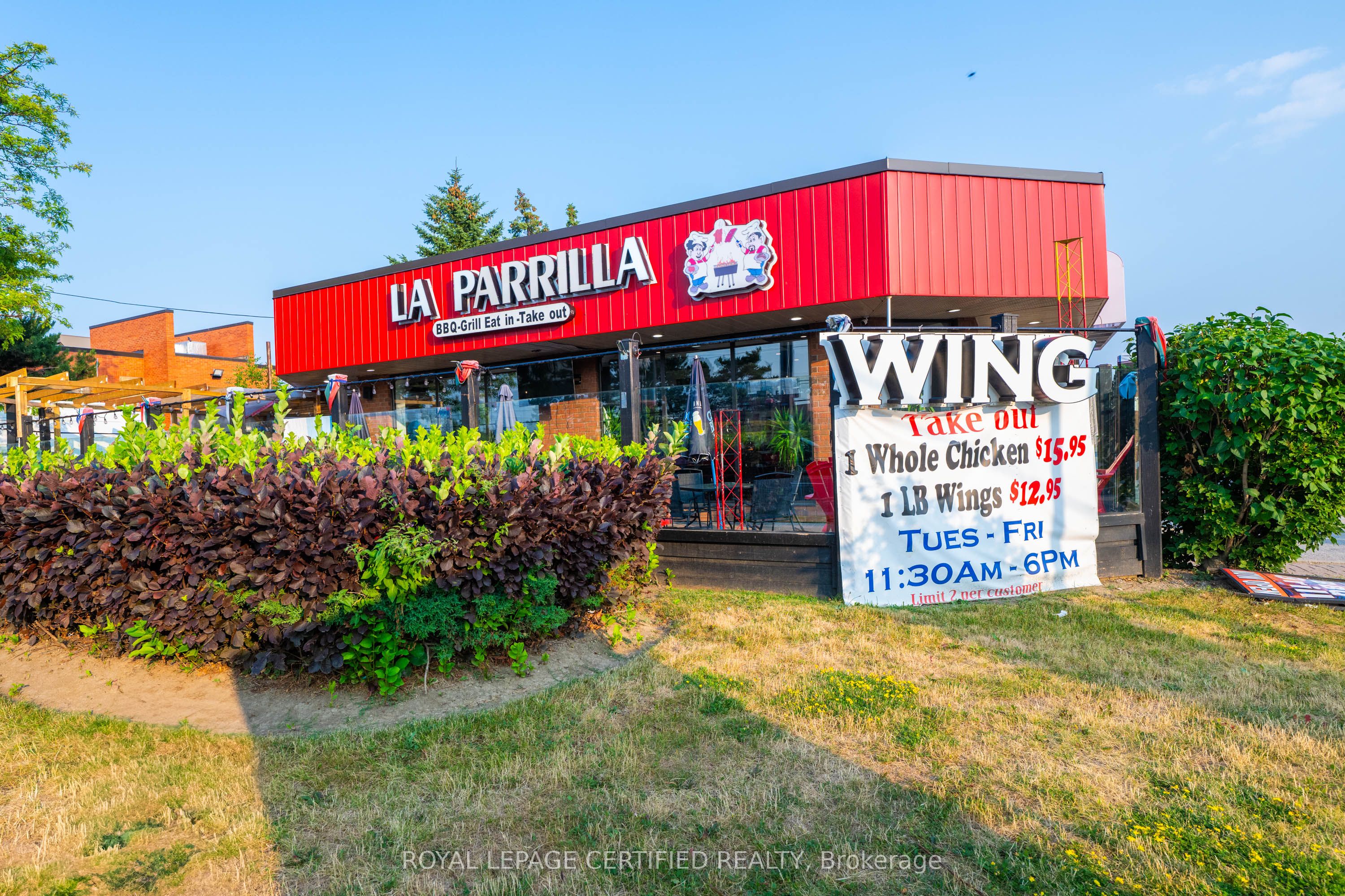 5025 Steeles Avenue W Property Photo 3