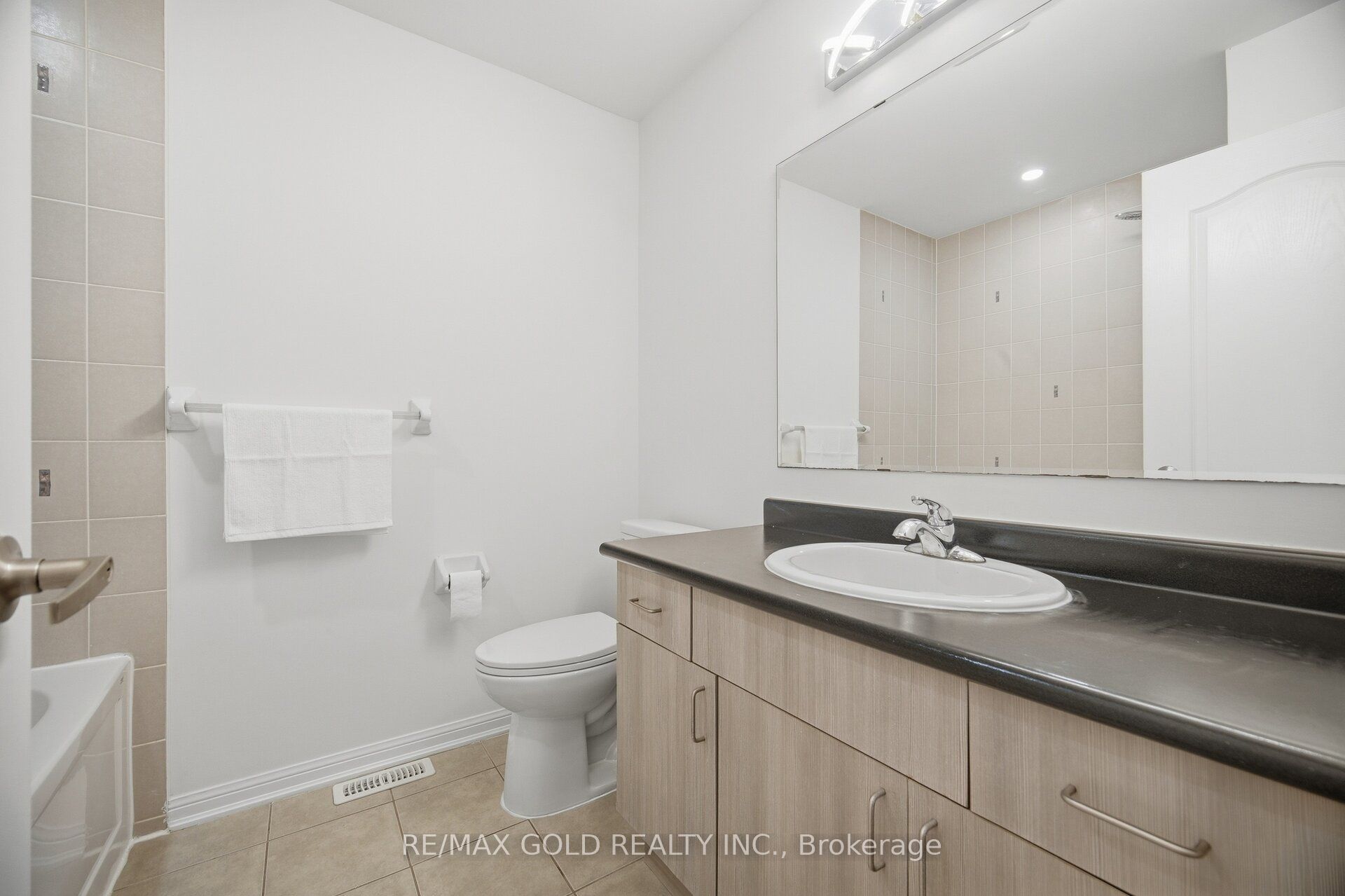 45 Biddens Square Property Photo 32