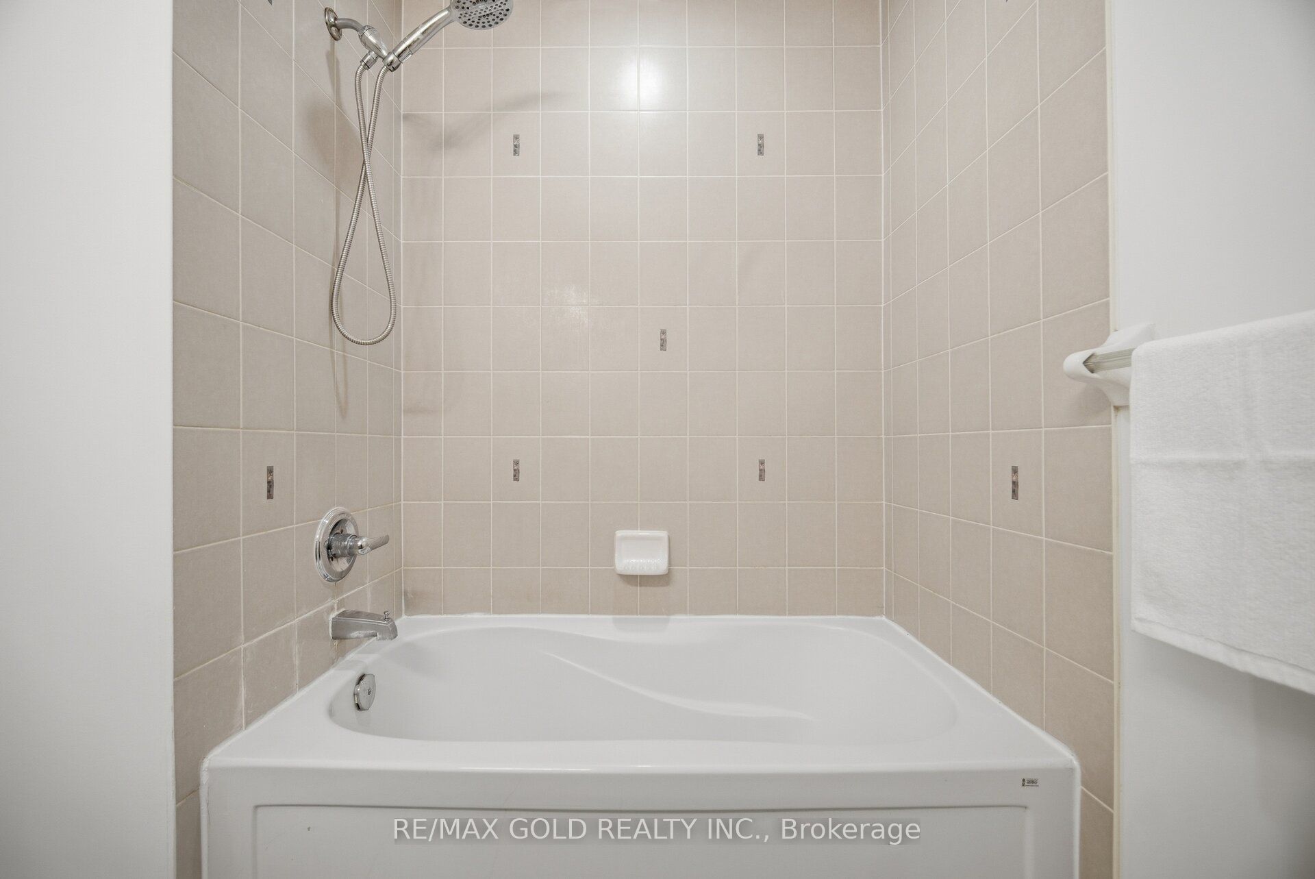 45 Biddens Square Property Photo 33