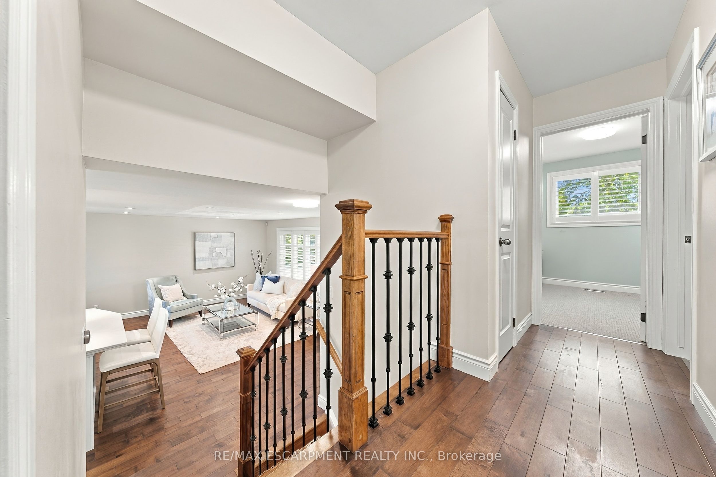2231 Urwin Crescent Property Photo 13