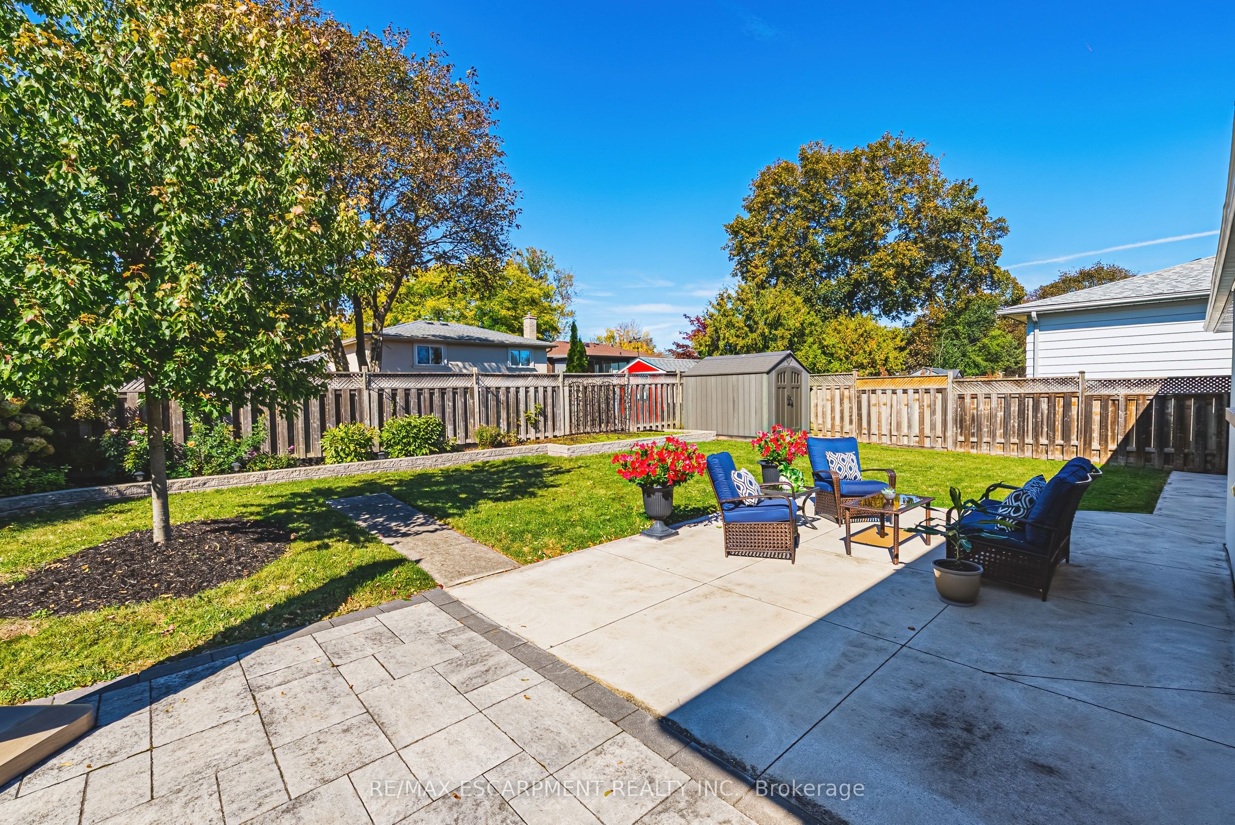 2231 Urwin Crescent Property Photo 29