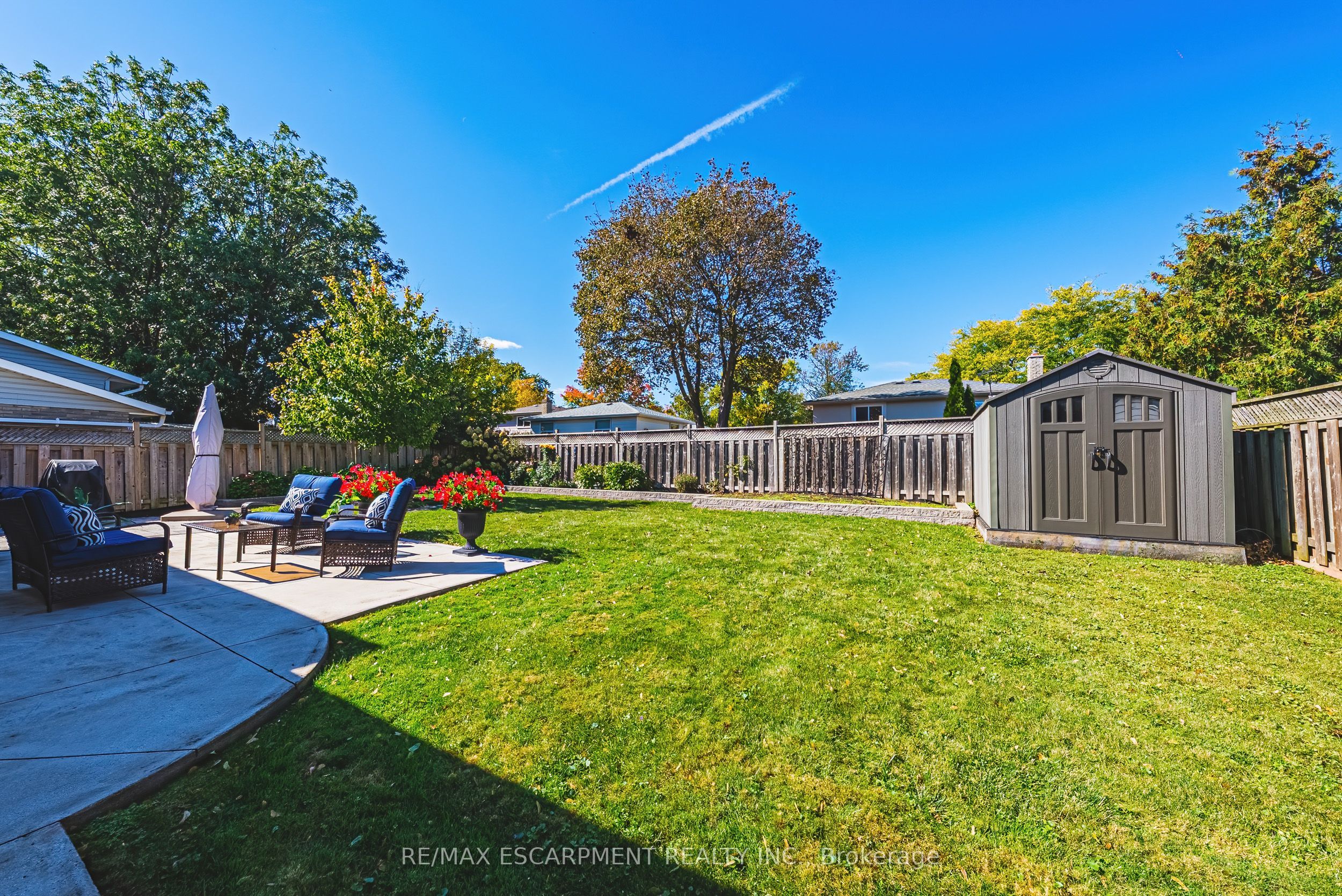 2231 Urwin Crescent Property Photo 30