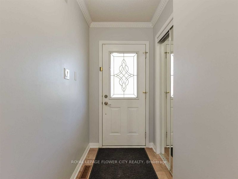 43 Garibaldi Drive Property Photo 3