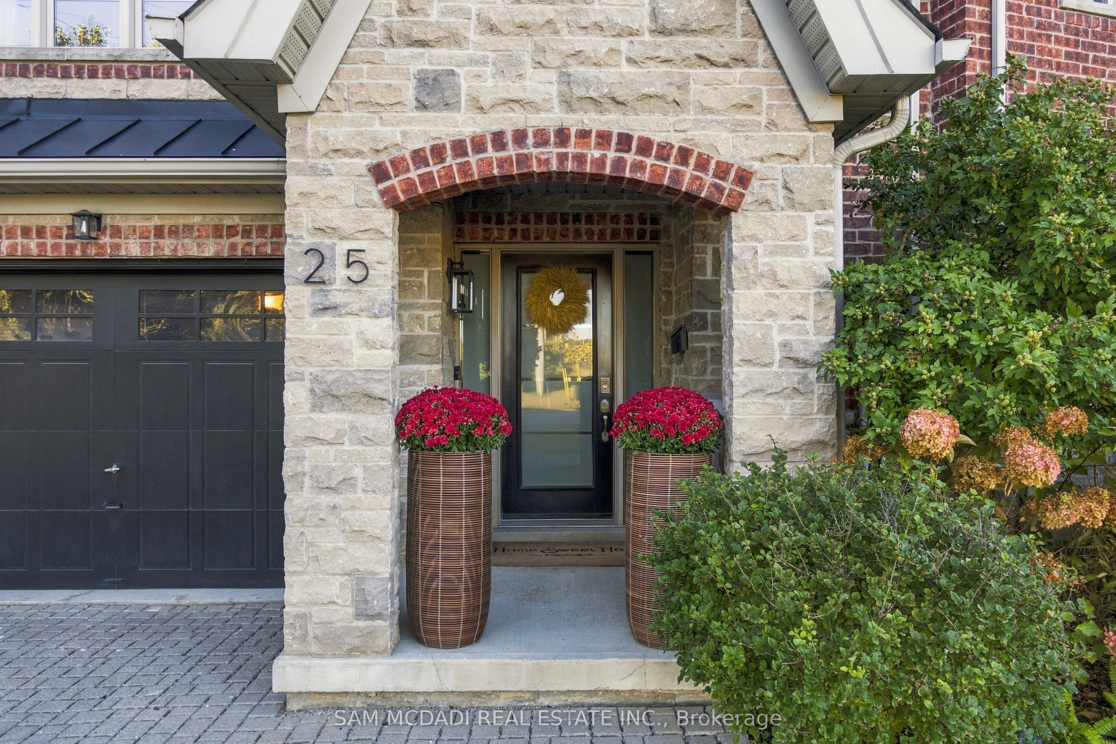 25 Premium Way Property Photo 2