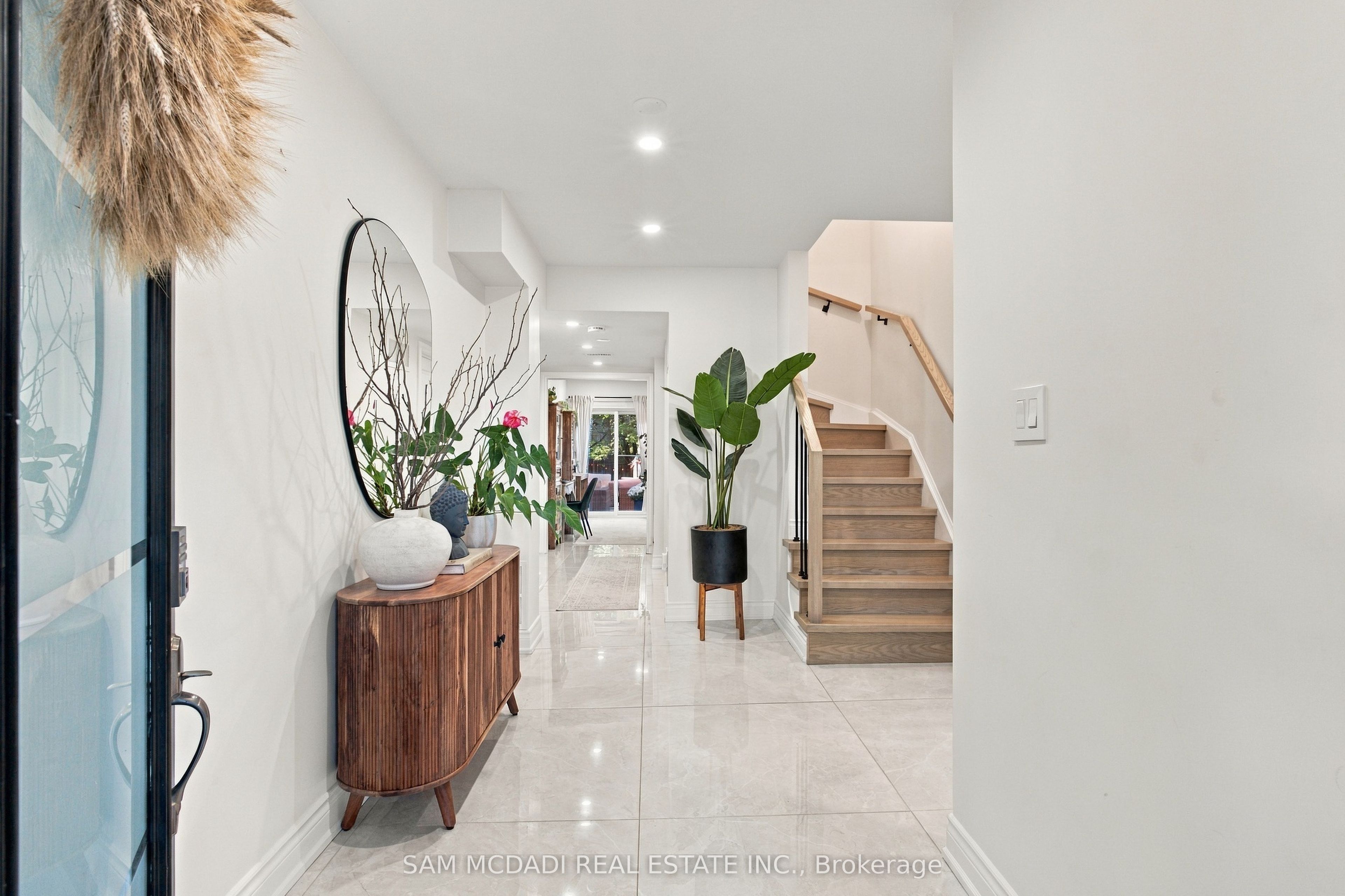 25 Premium Way Property Photo 3