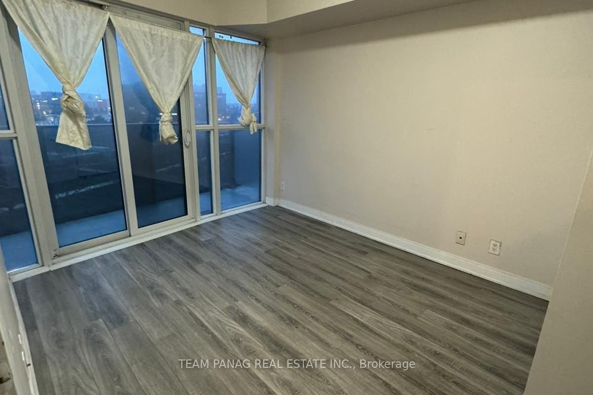 60 Absolute Avenue 504 Property Photo 5